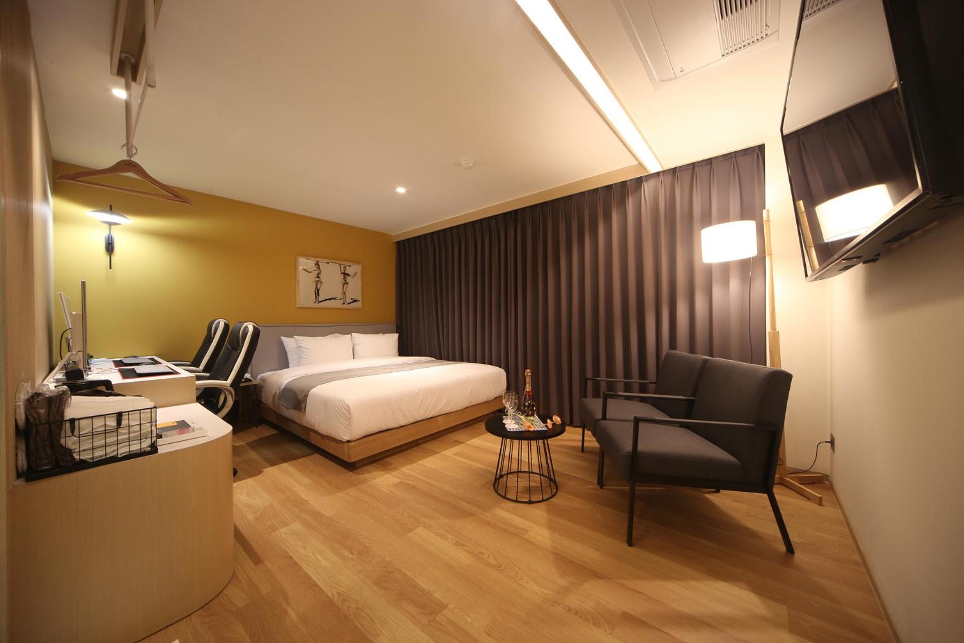 Double Room - Photo 4