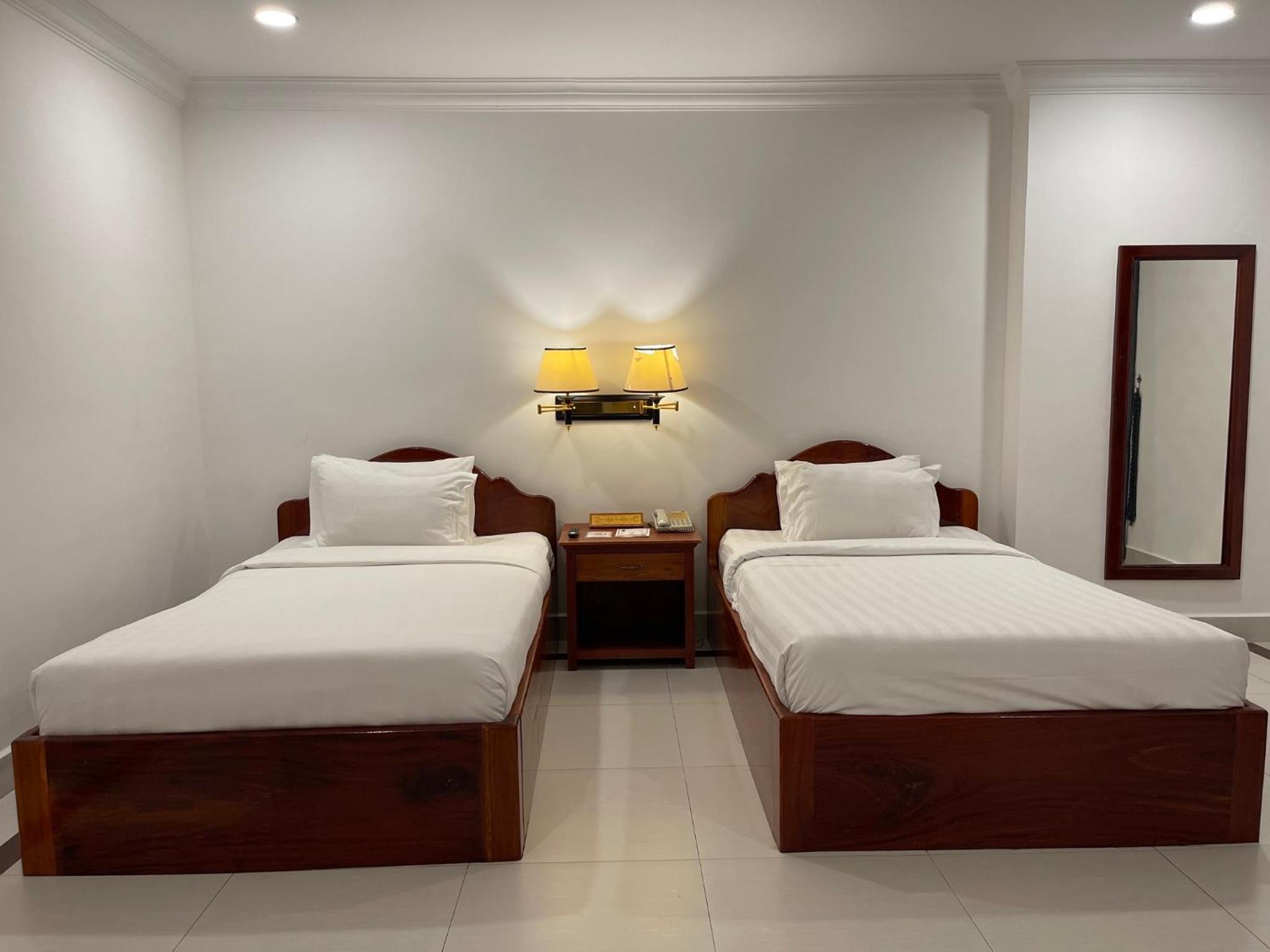 Deluxe Twin Room - Photo 2