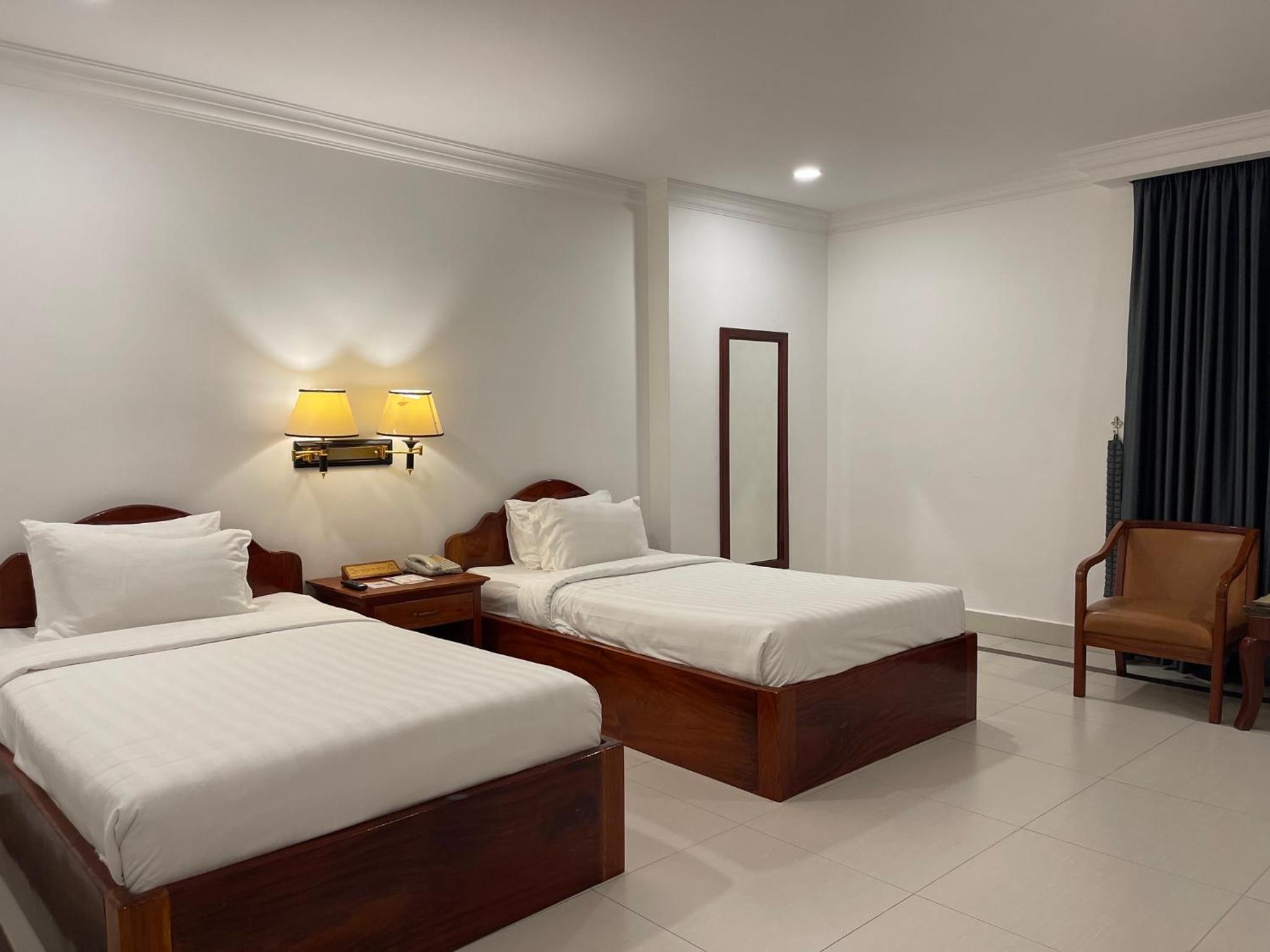 Deluxe Twin Room - Photo 3