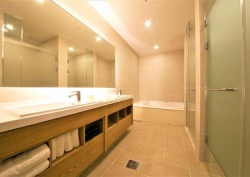 Twin Room - Photo 5
