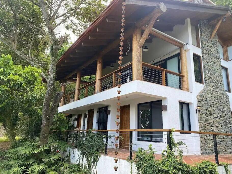 Three-Bedroom Villa photo 3