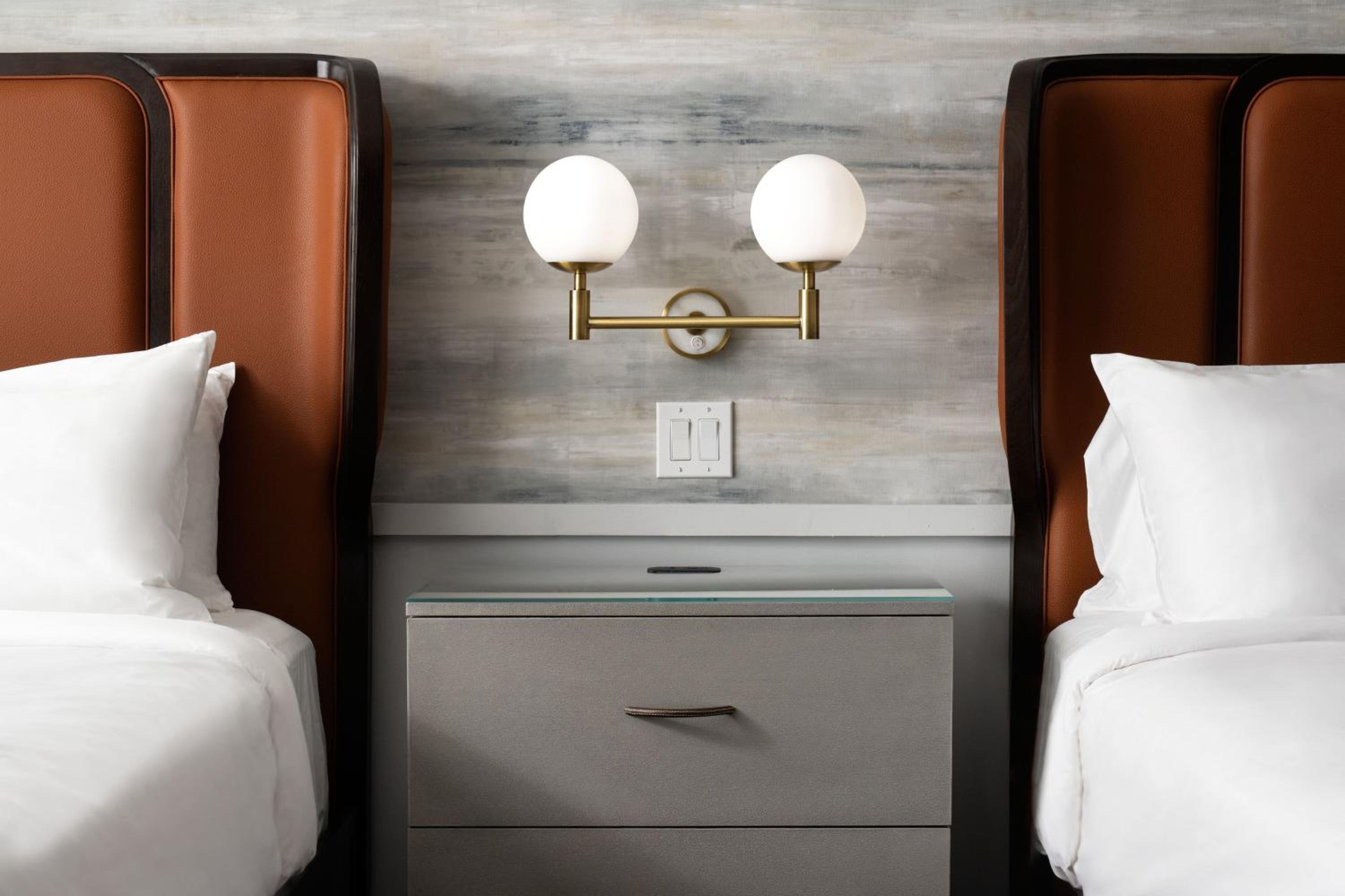 Queen Room with Two Queen Beds - Photo 10