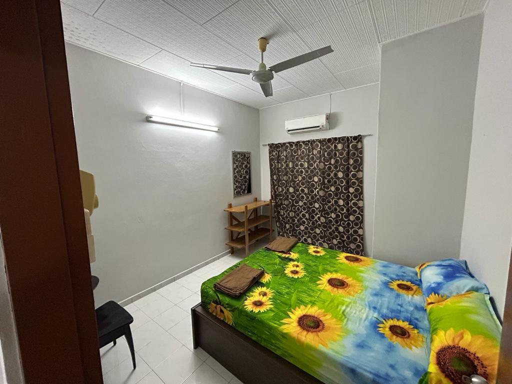 Deluxe Double Room (2 Adults + 1 Child) photo 2