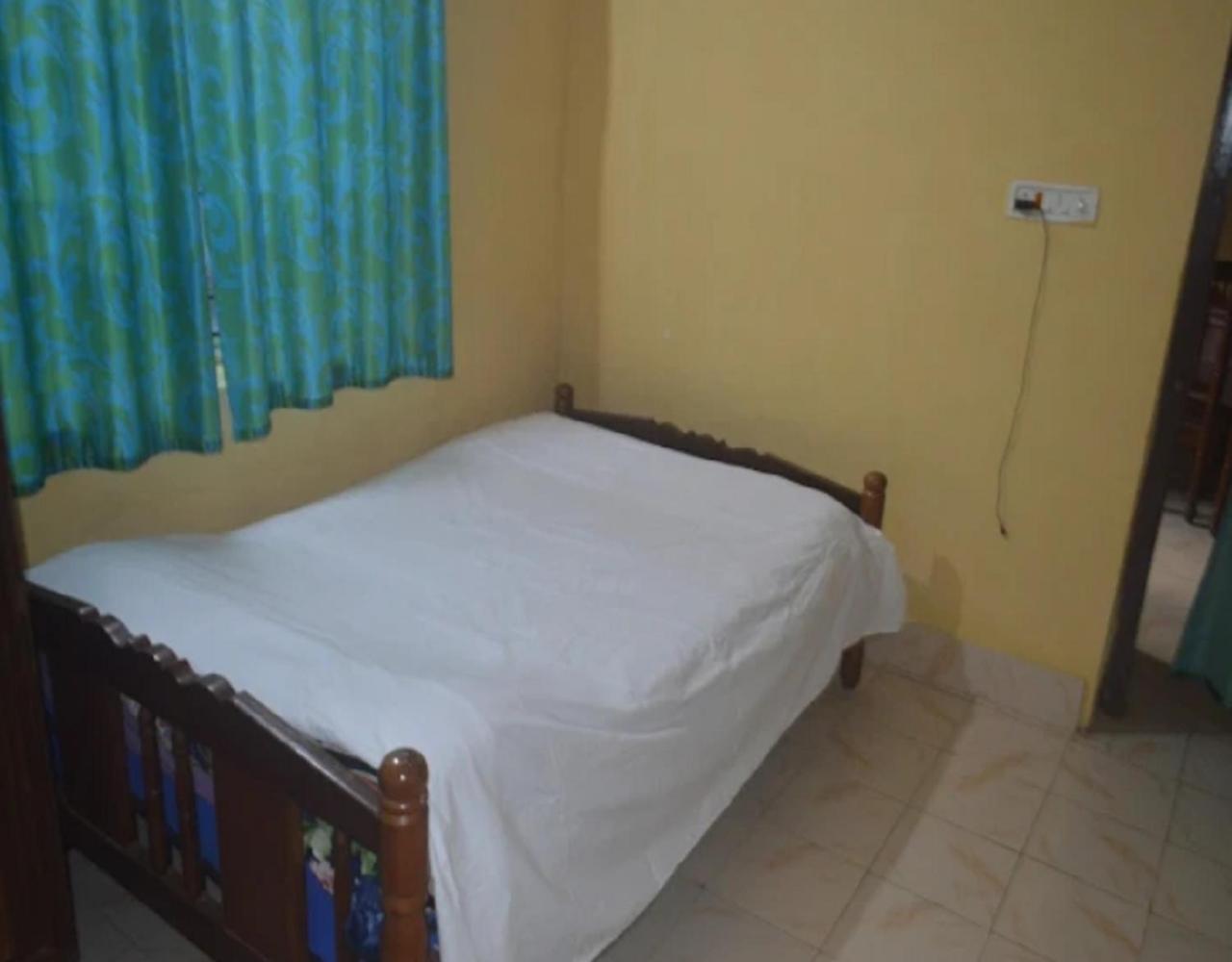 Standard Double Room - Photo 4