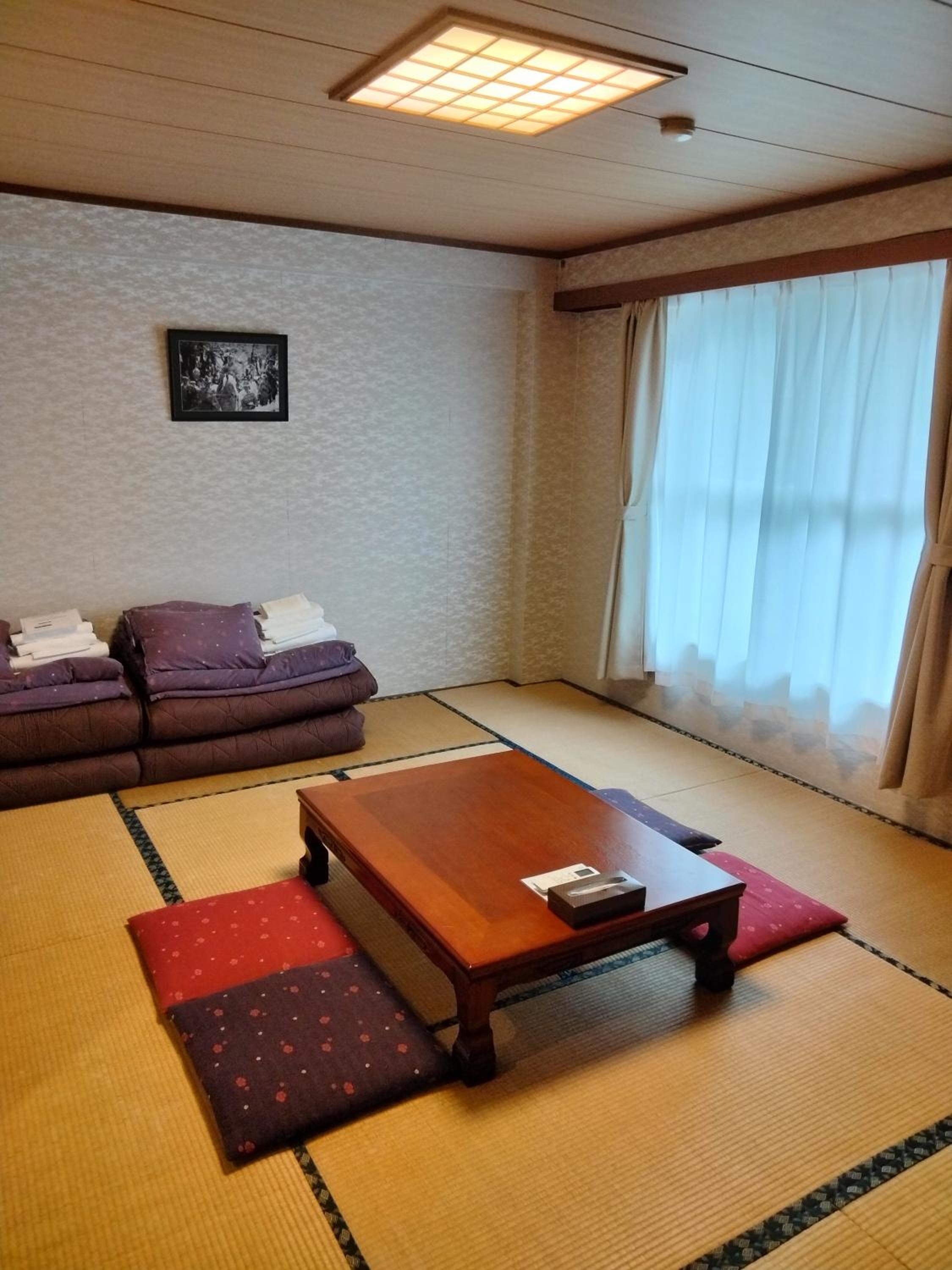 Japanese-Style Quadruple Room photo 3