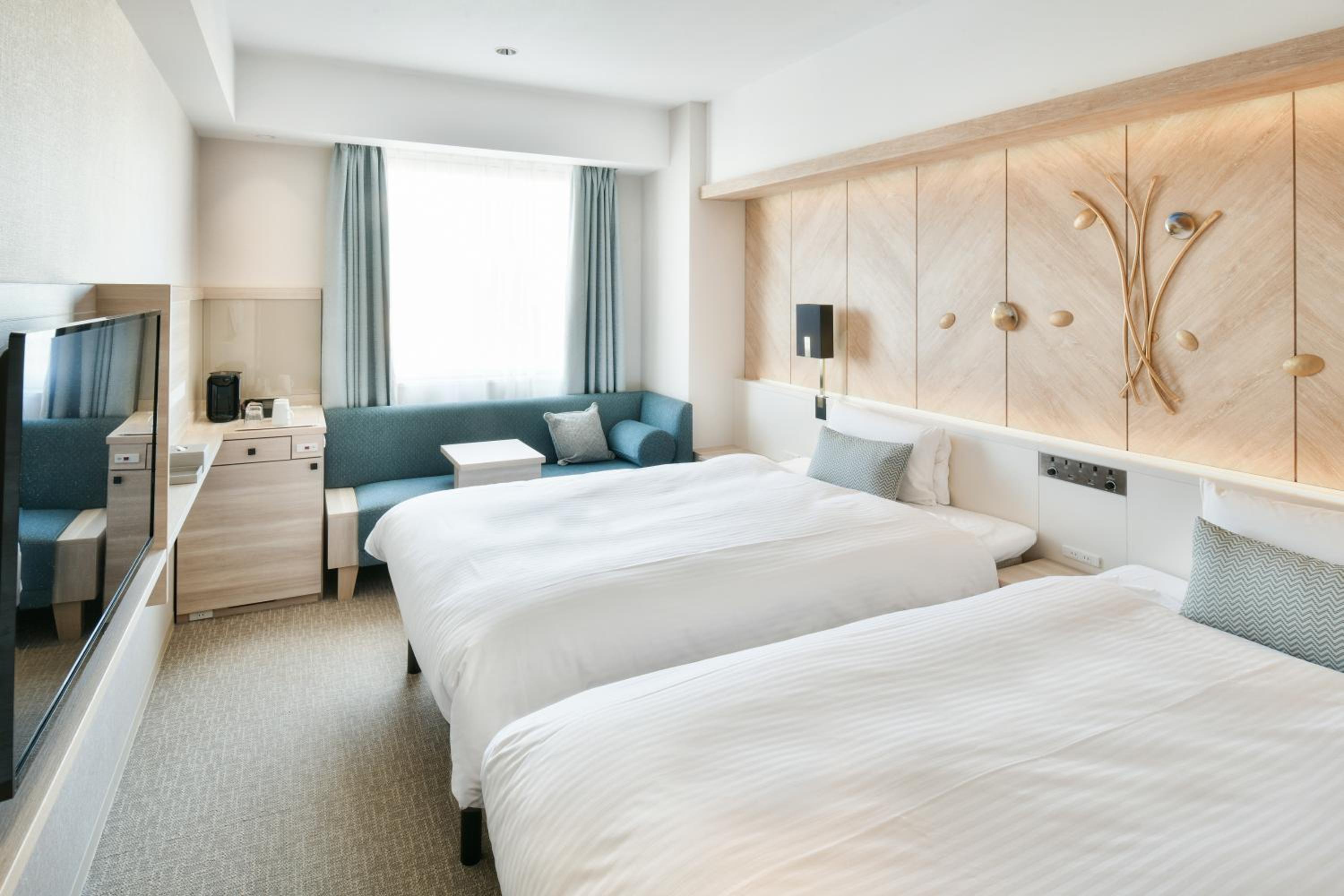 High Floor Twin Room - Non-Smoking