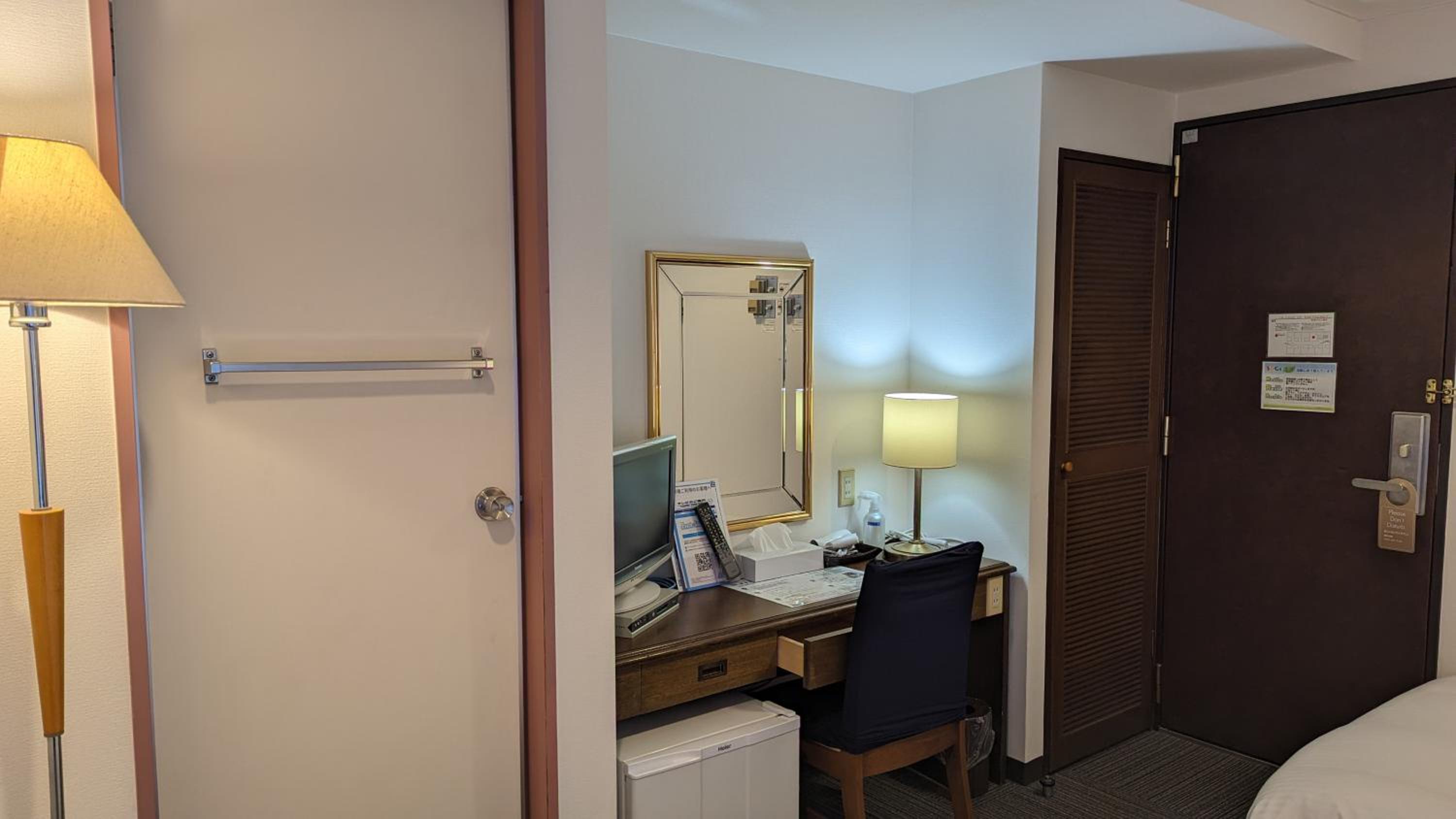 Economy Twin Room - Non-Smoking