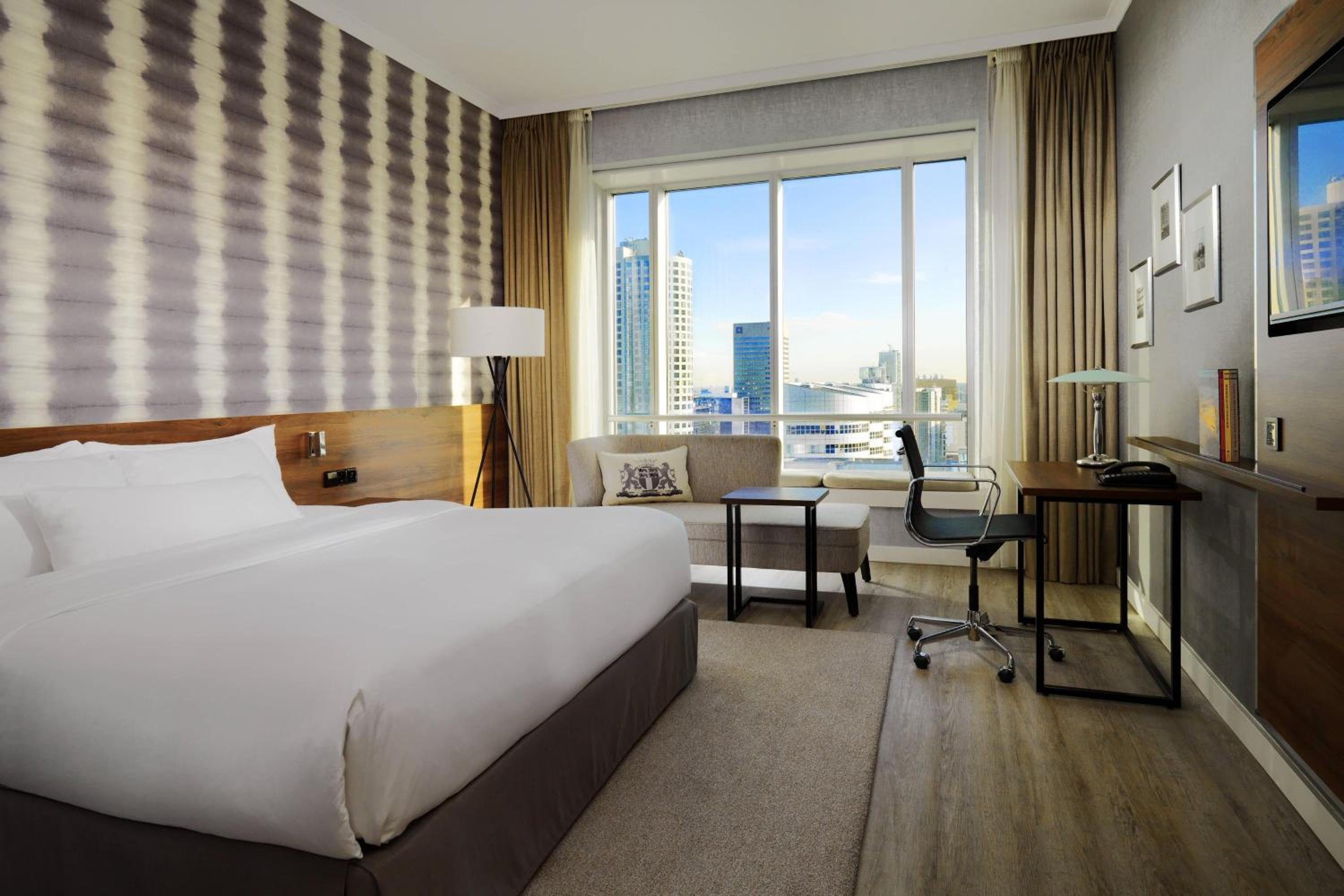 Superior King Room - Photo 1