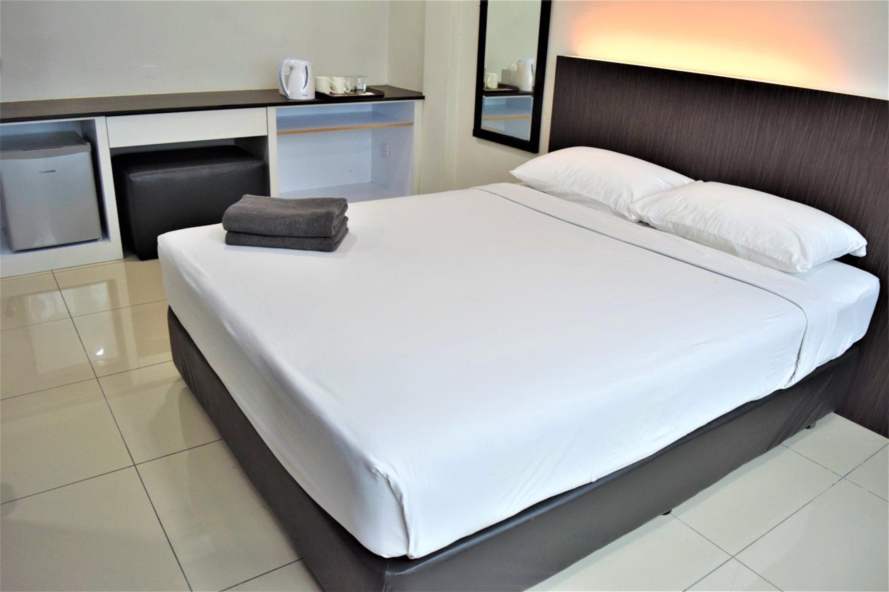 Budget Double or Twin Room - Photo 4