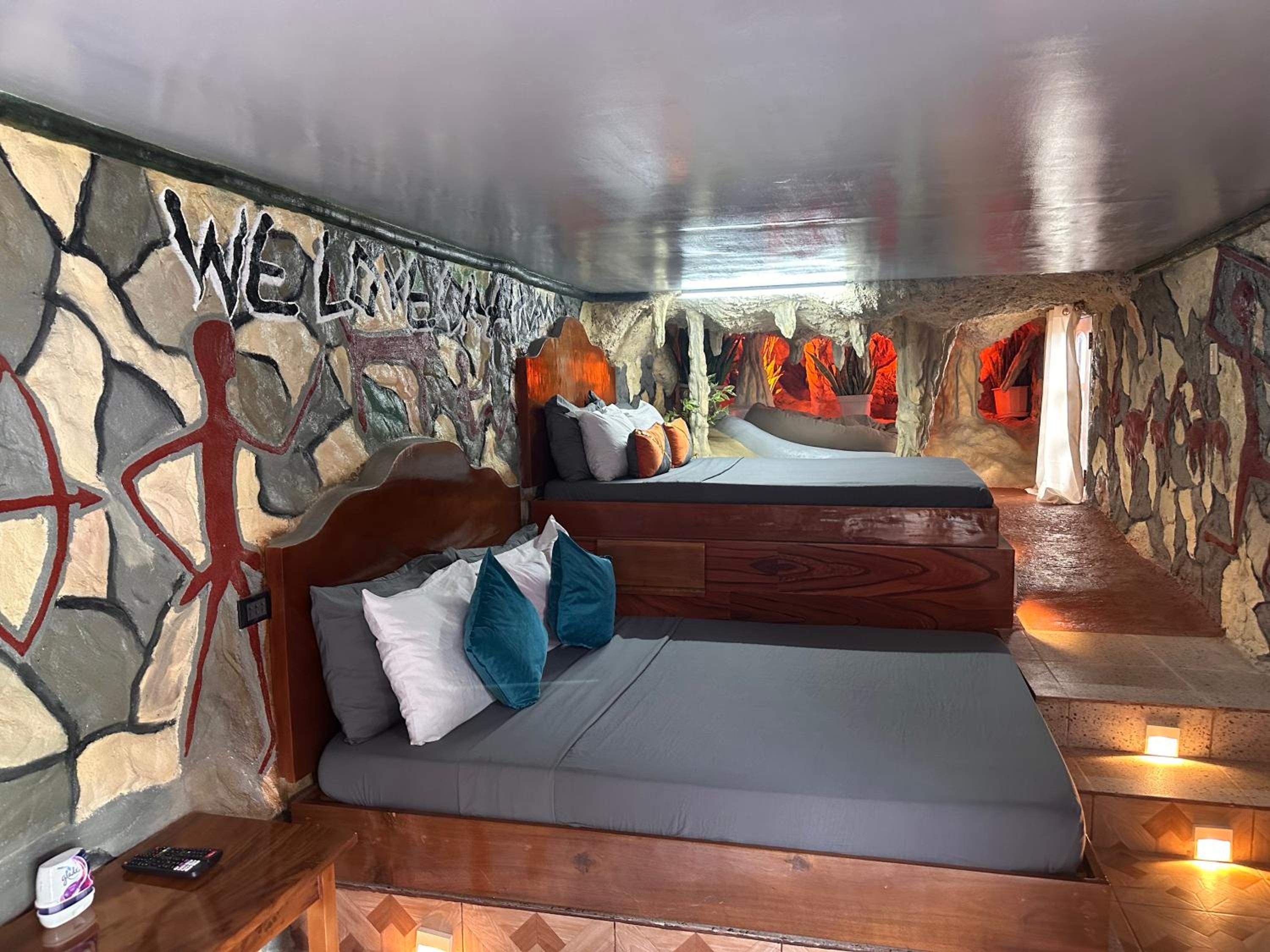 Quadruple Room with Sea View - Photo 1