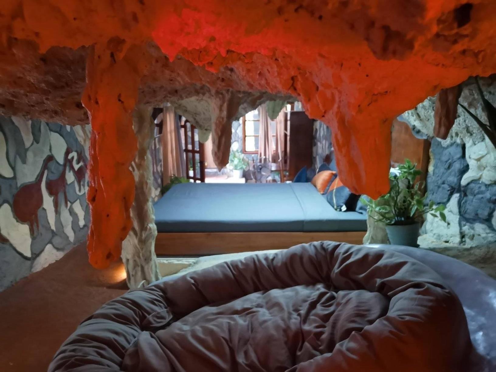 Quadruple Room with Sea View - Photo 8
