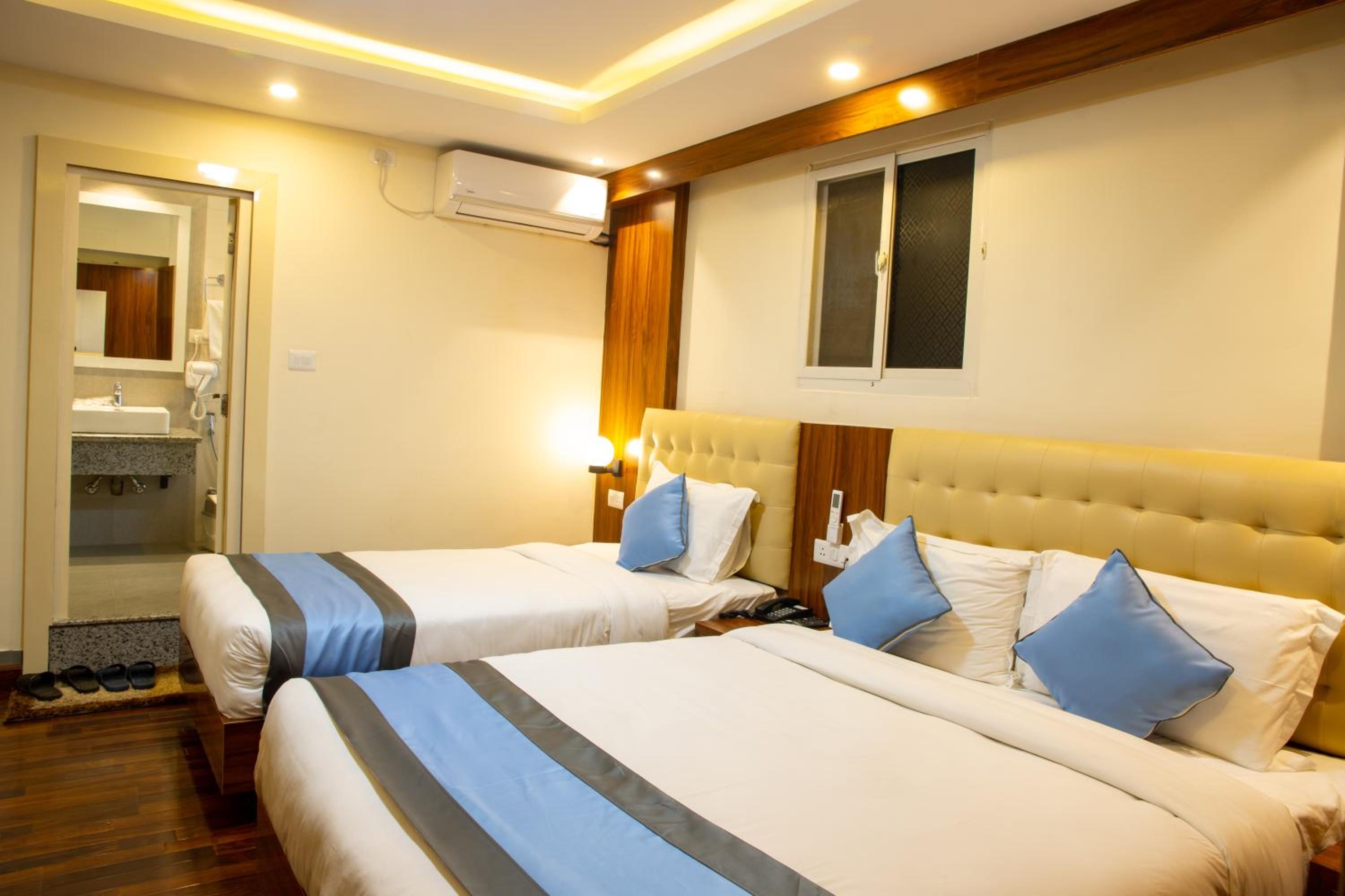 Deluxe Family Suite