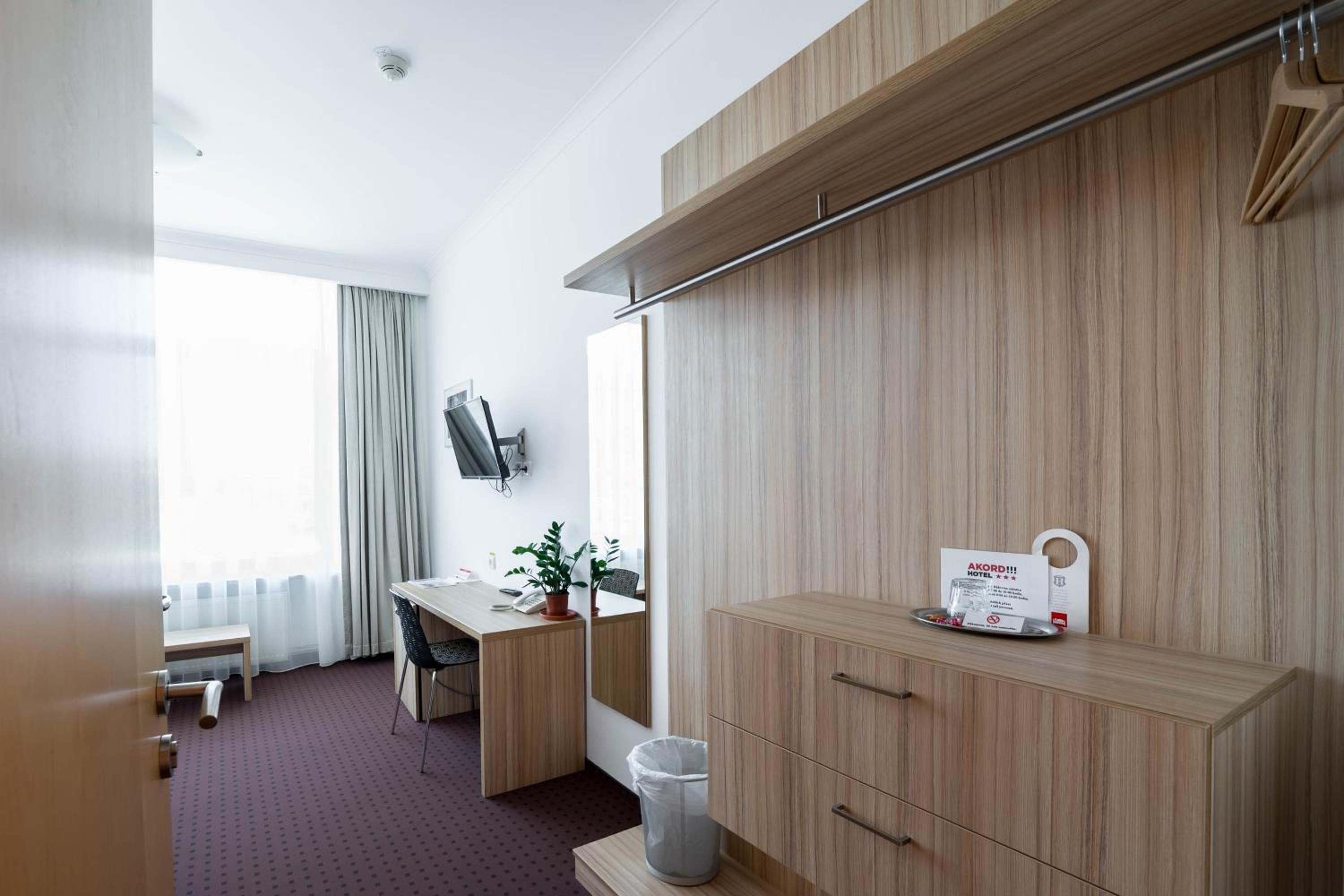 Single Room photo 2