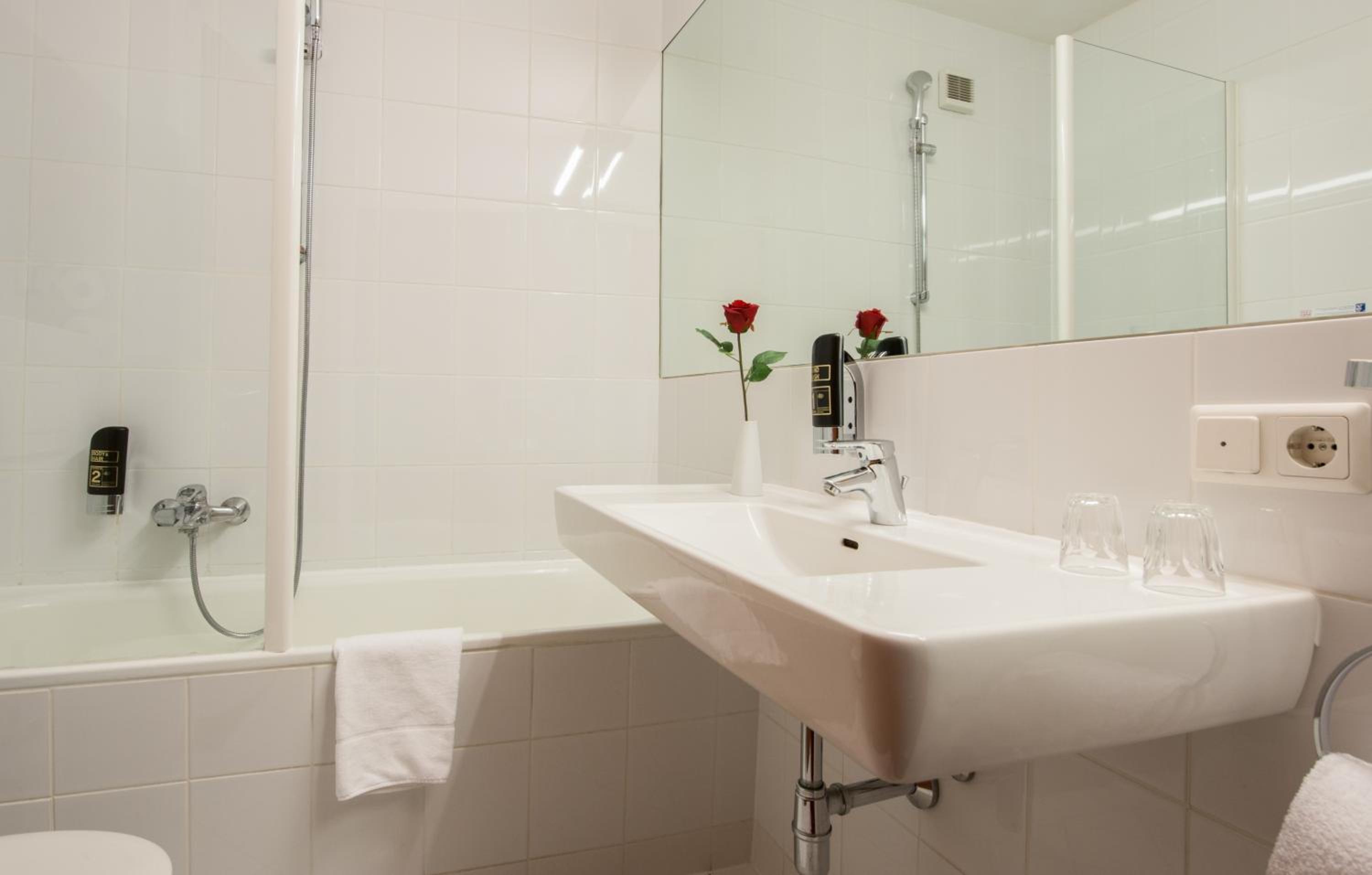 Comfort Double Room - Photo 11