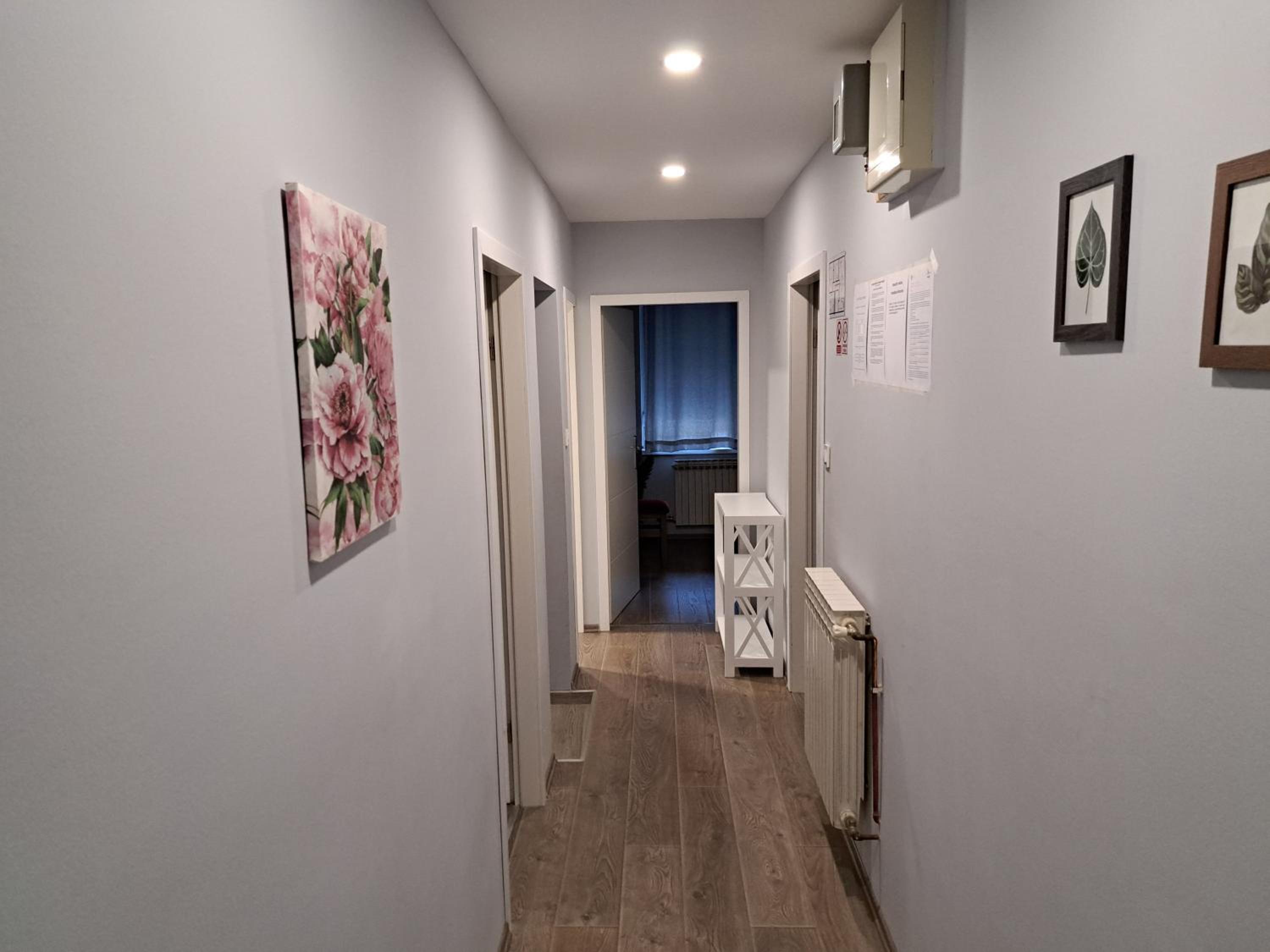 Three-Bedroom Apartment - Photo 26