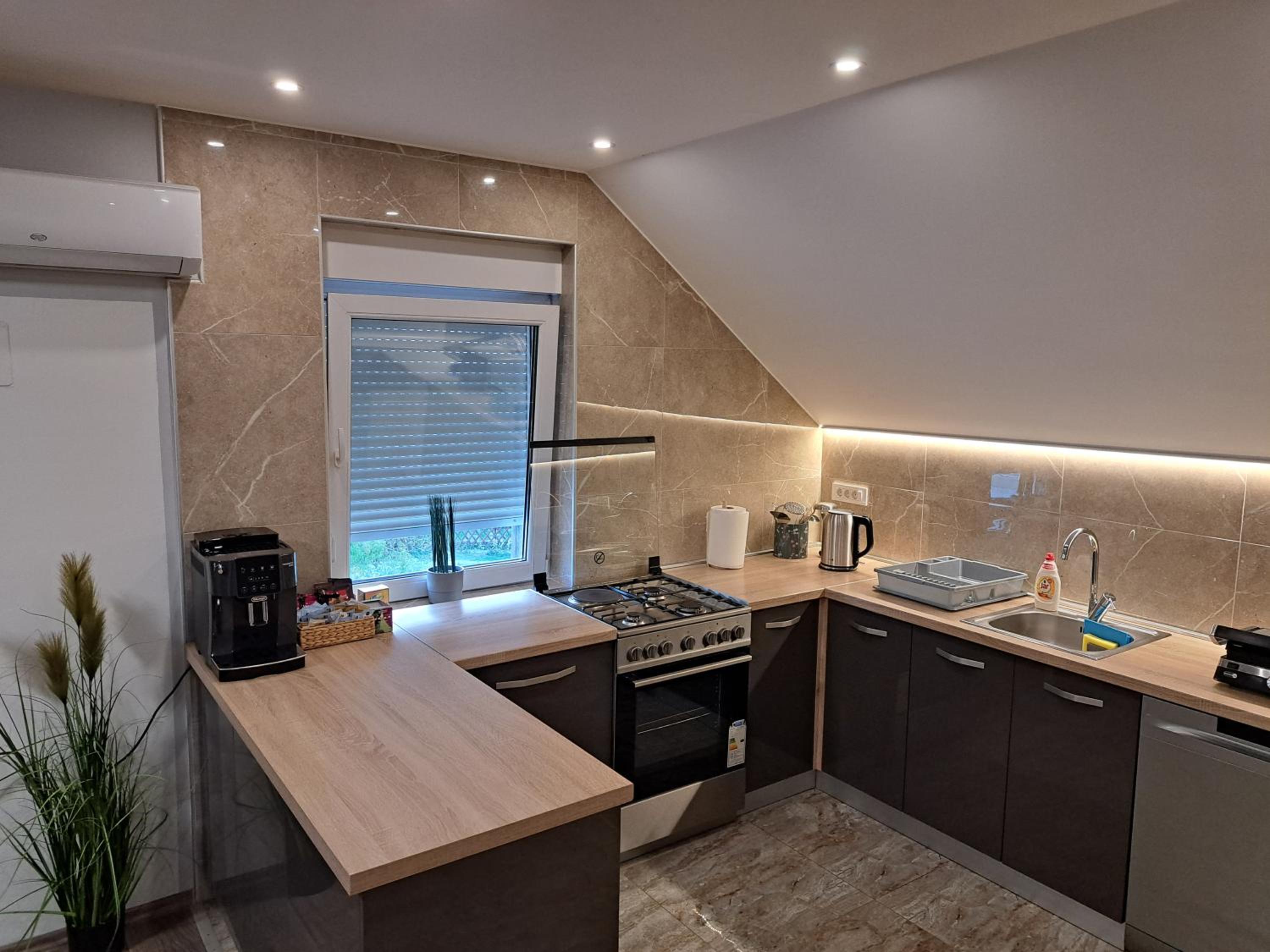 Three-Bedroom Apartment - Photo 5