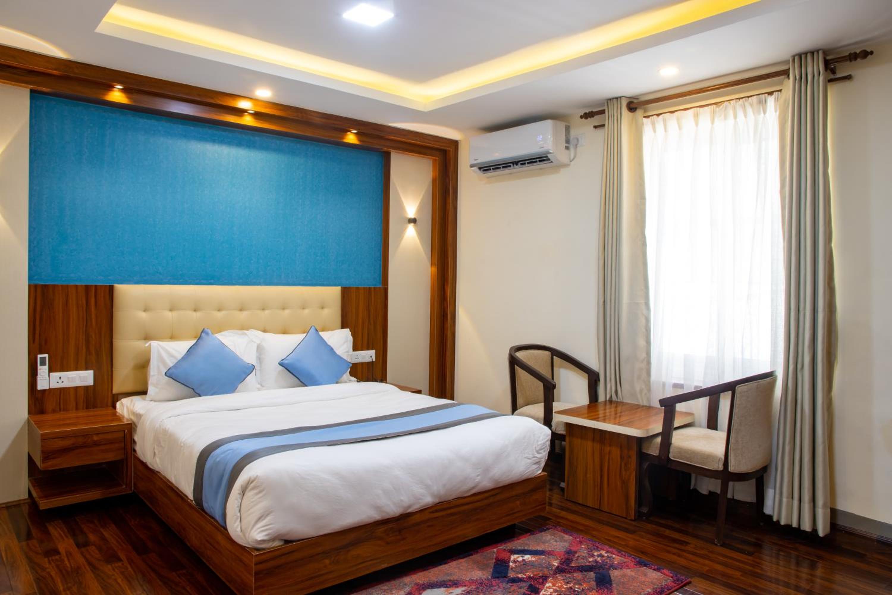 Deluxe Double or Twin Room