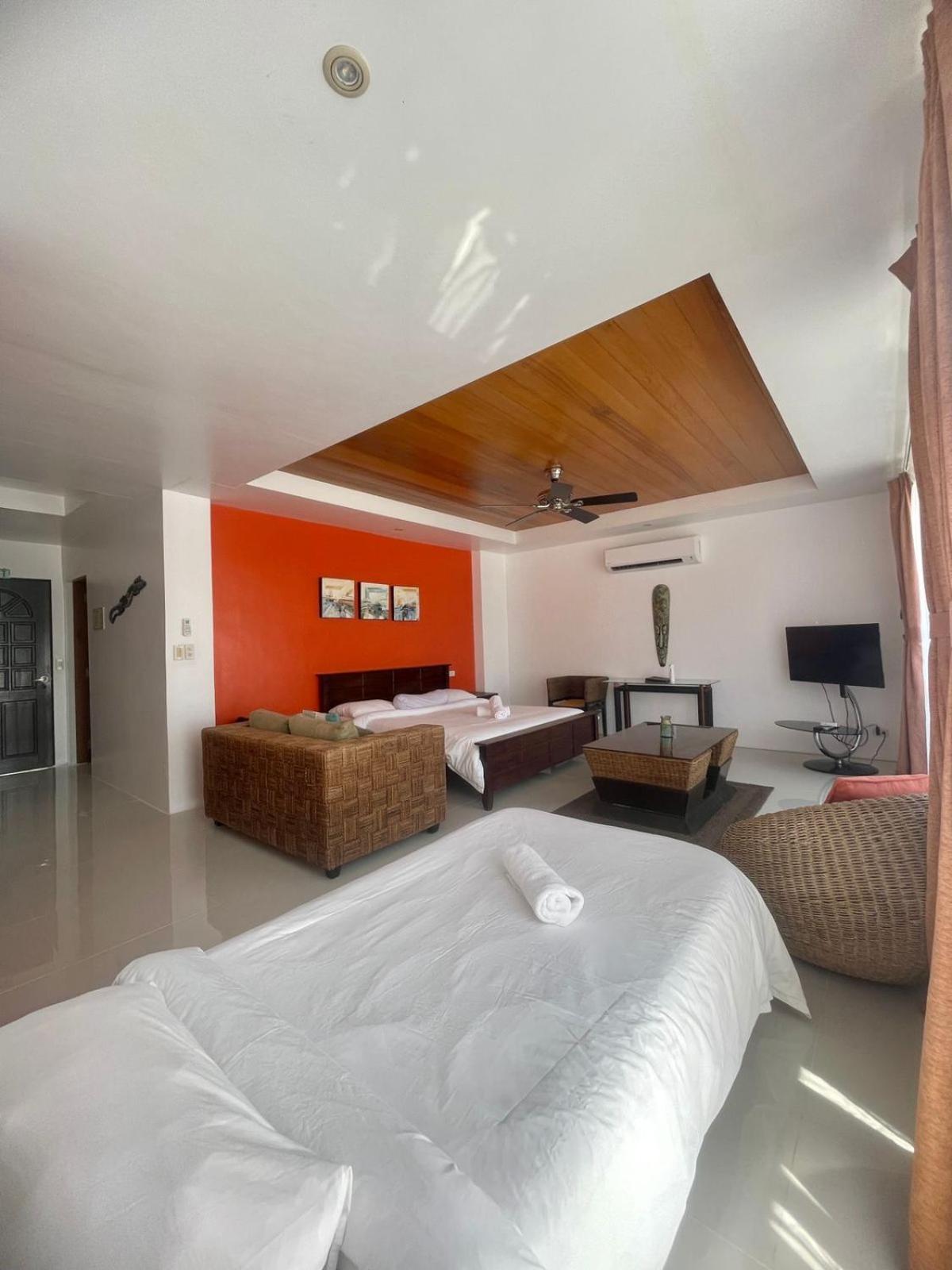 Triple King Suite Room - Photo 29
