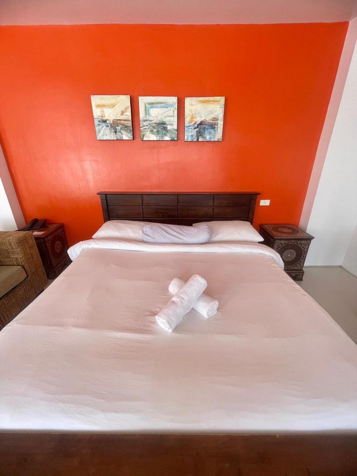 Triple King Suite Room - Photo 30
