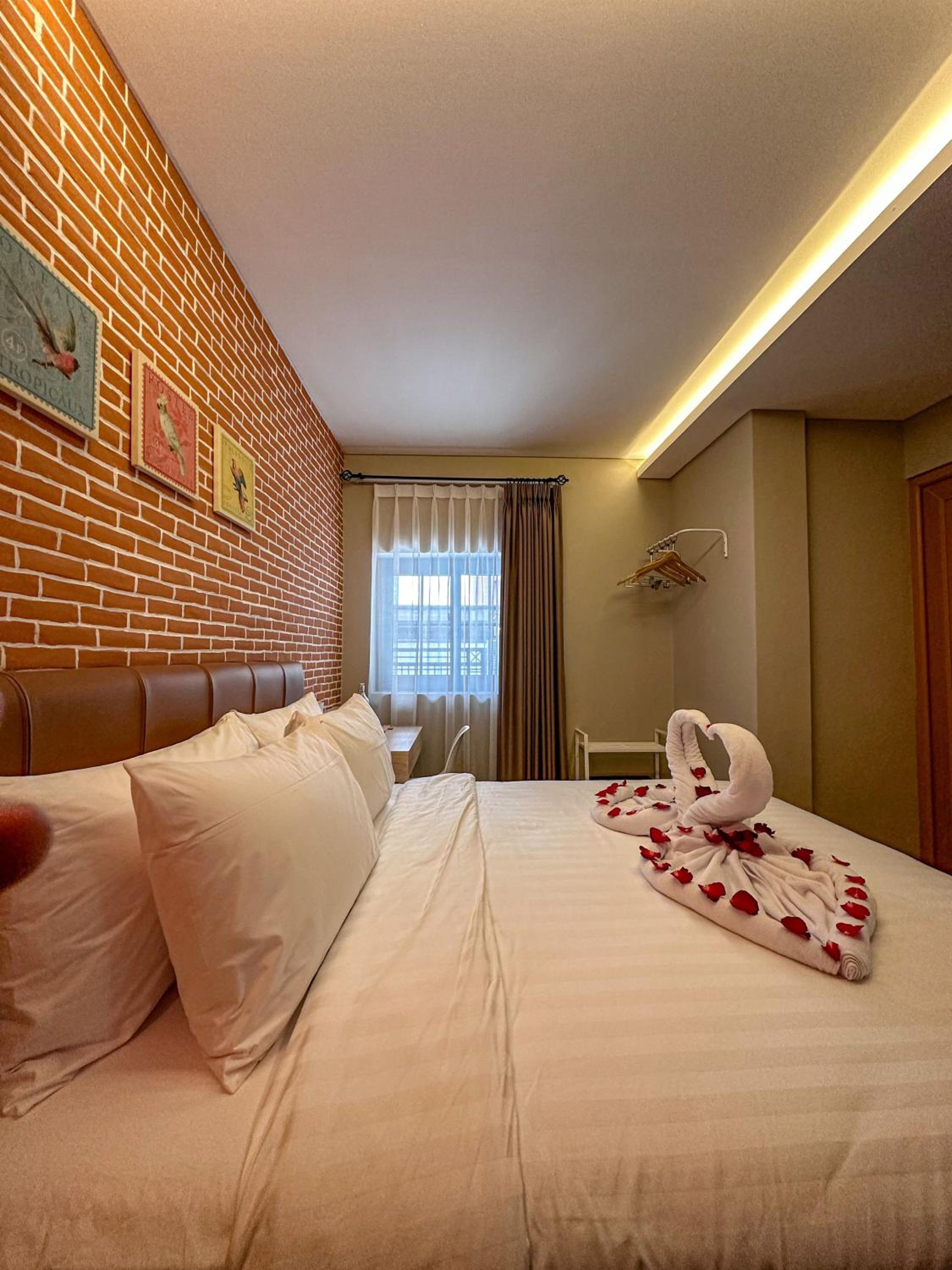 Superior Double Room - Photo 2