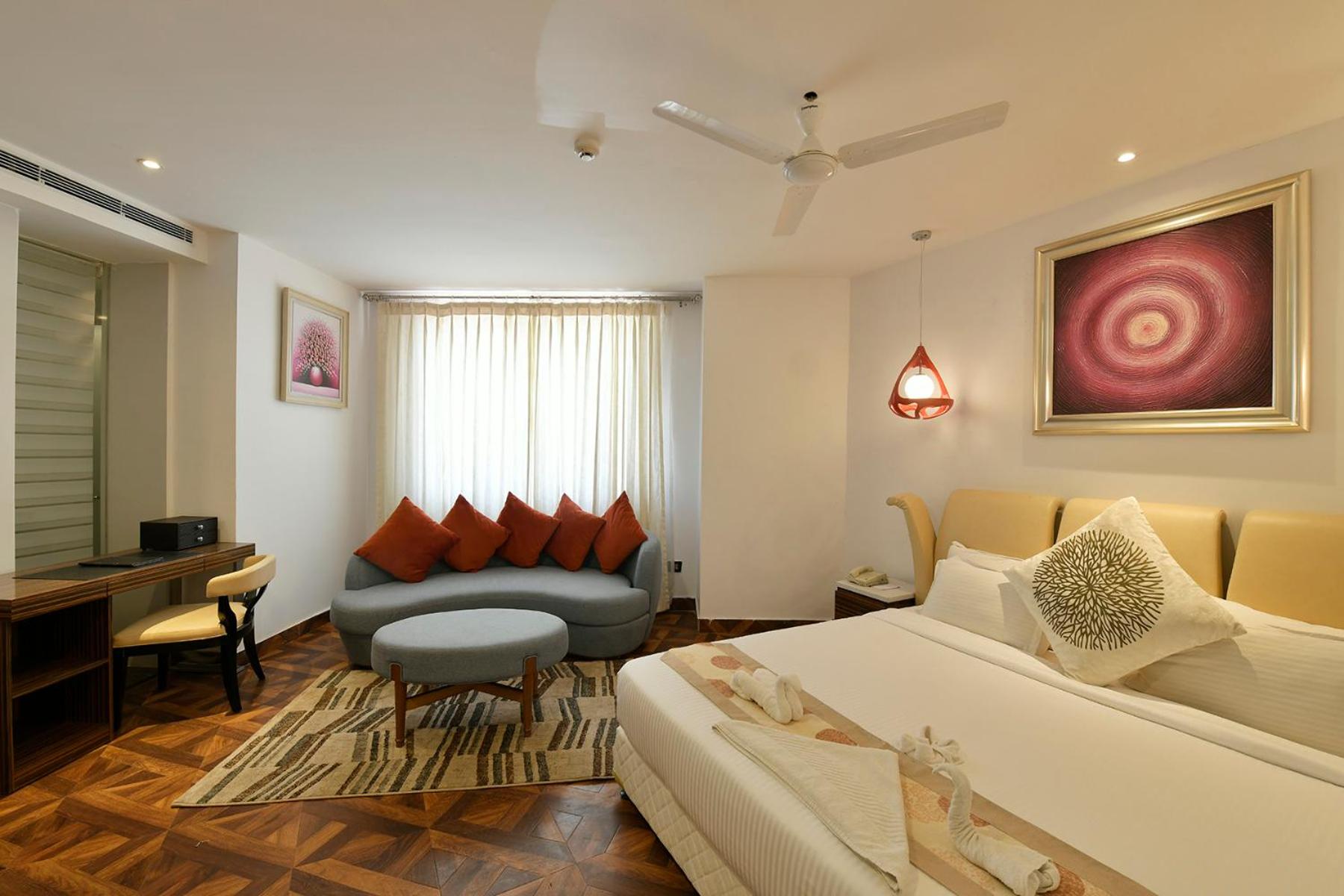 Mantra Royal Room photo 2