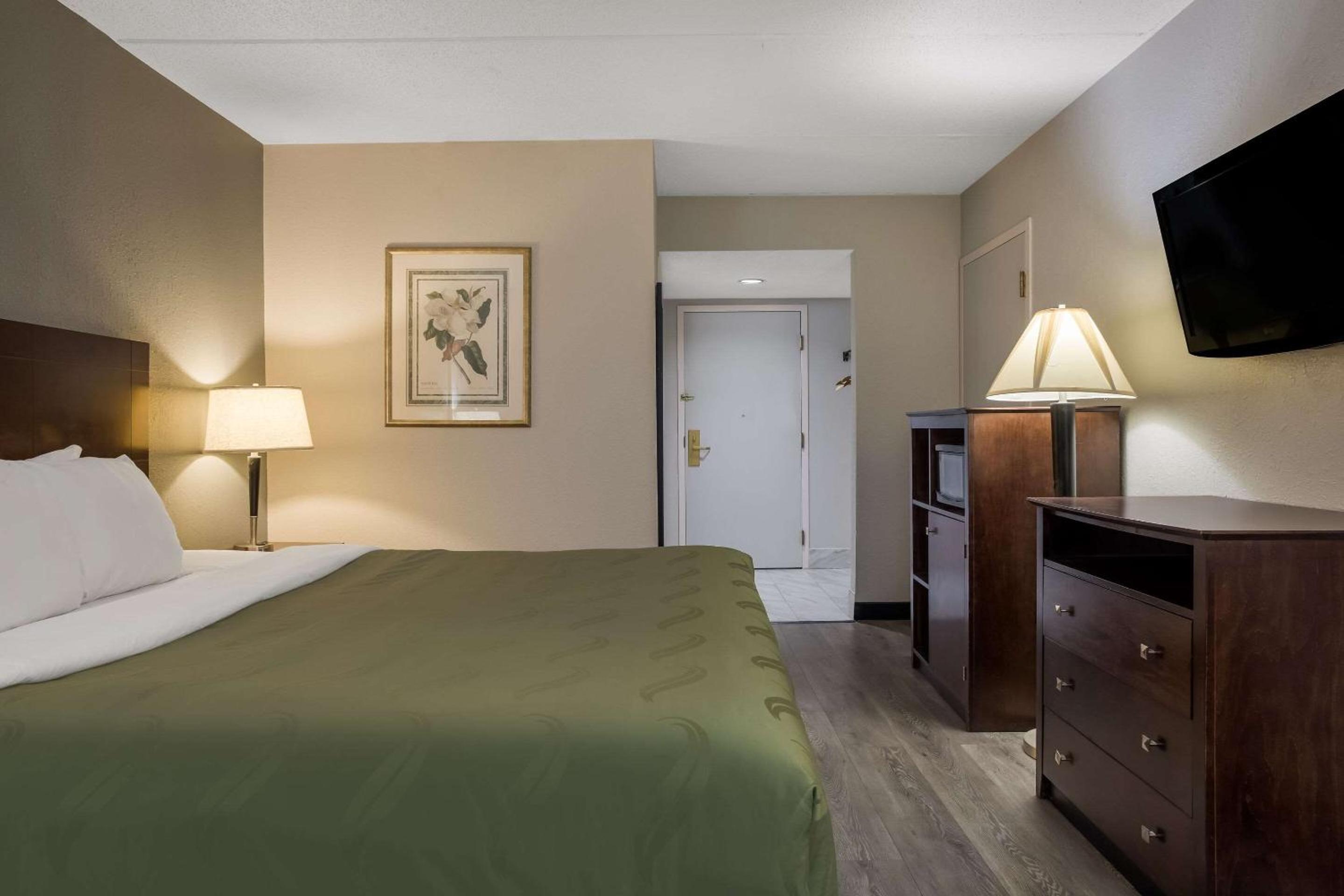 King Room - Accessible/Non-Smoking photo 1