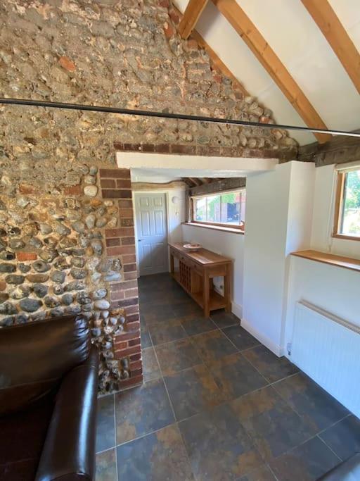 One-Bedroom House photo 2