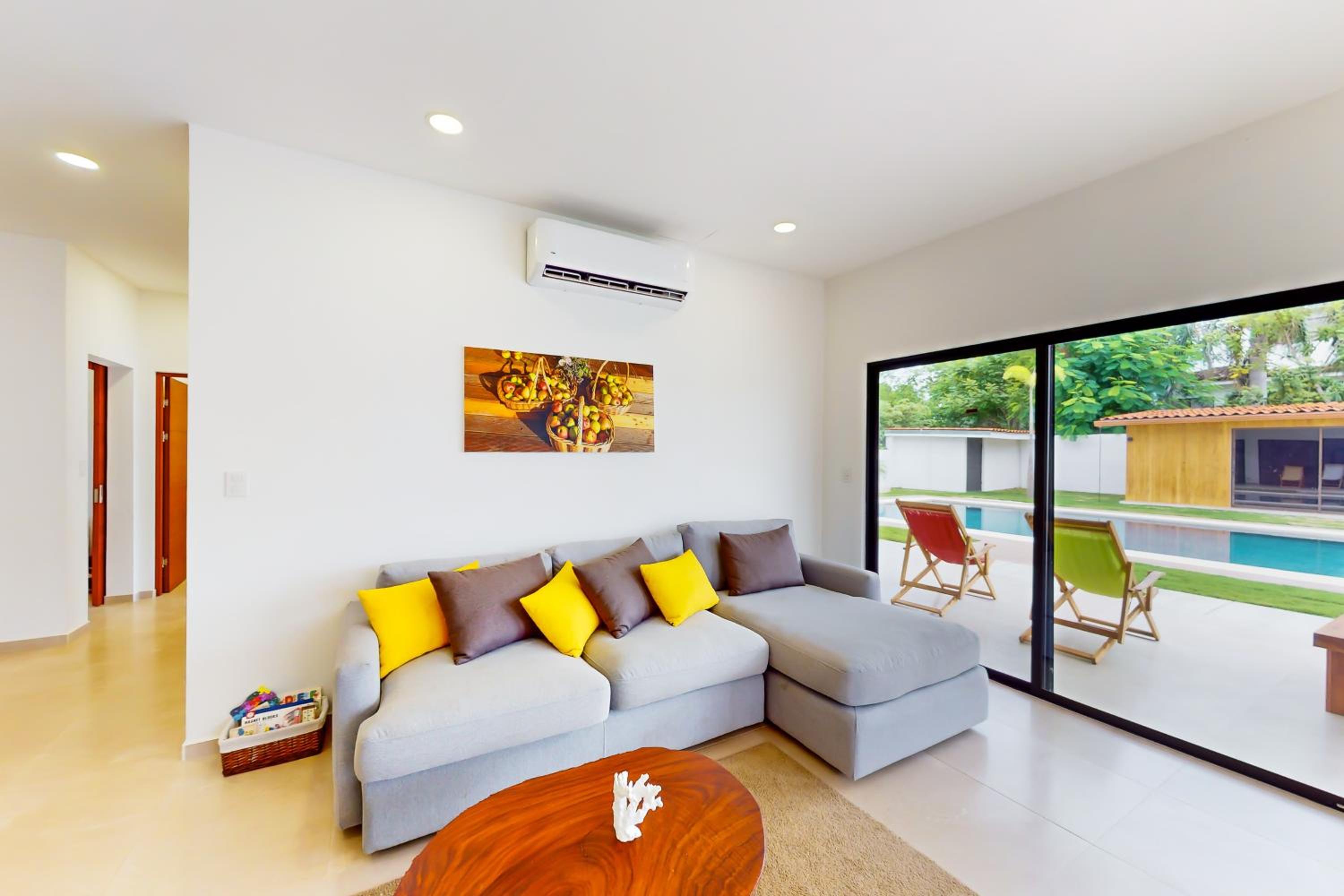 Four-Bedroom House photo 1