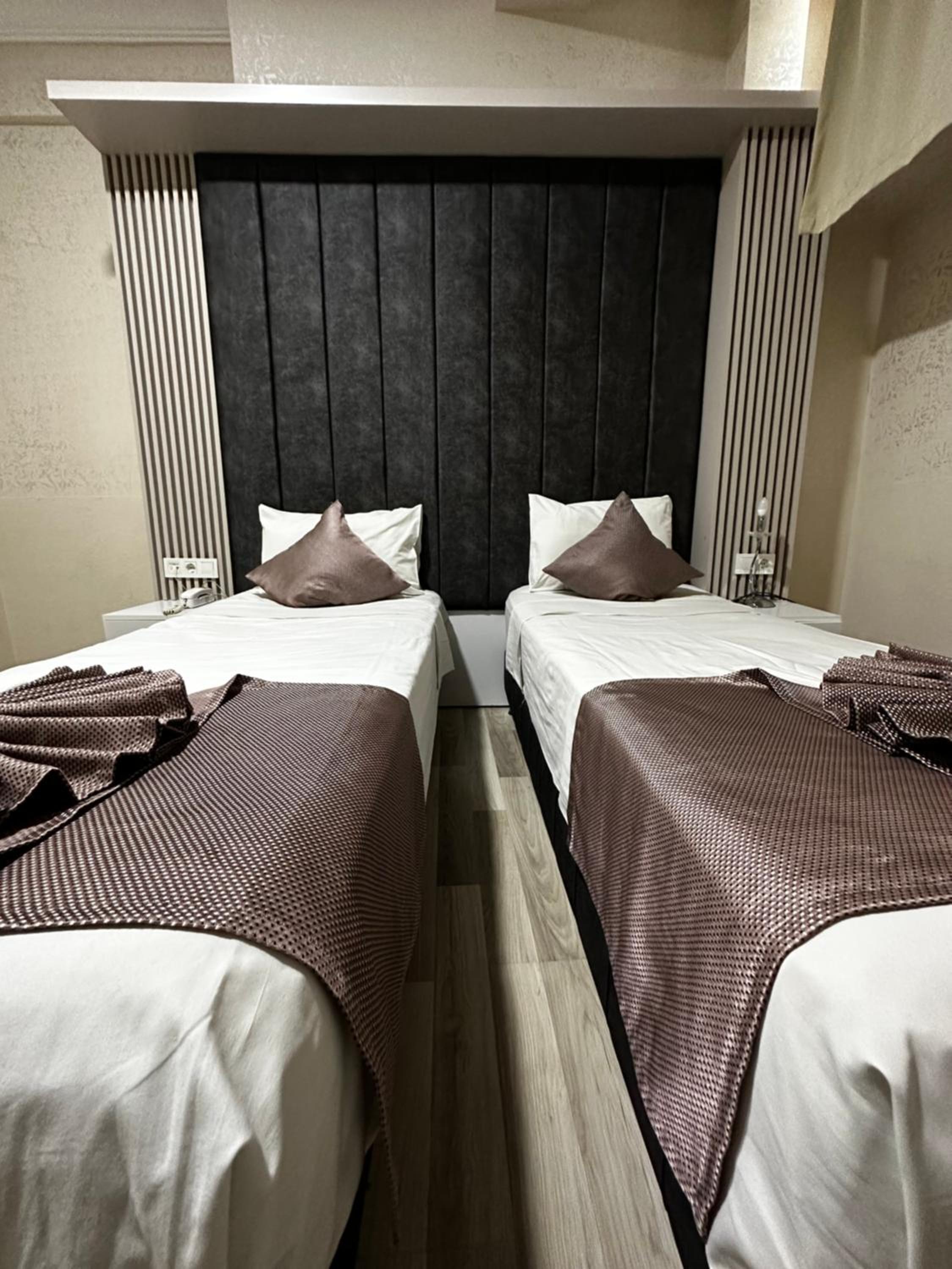 Economy Double Room photo 3
