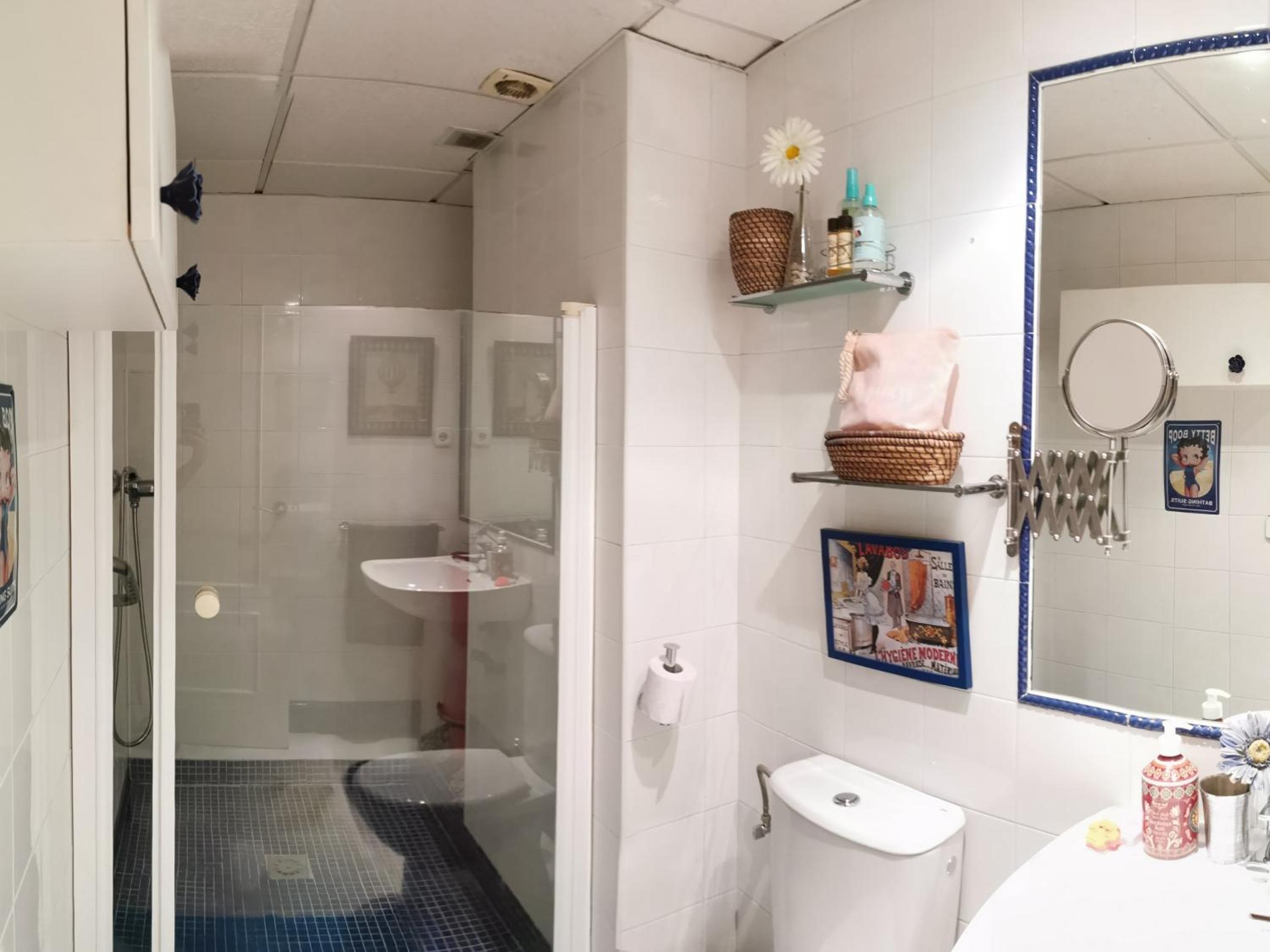Habitación individual con baño privado