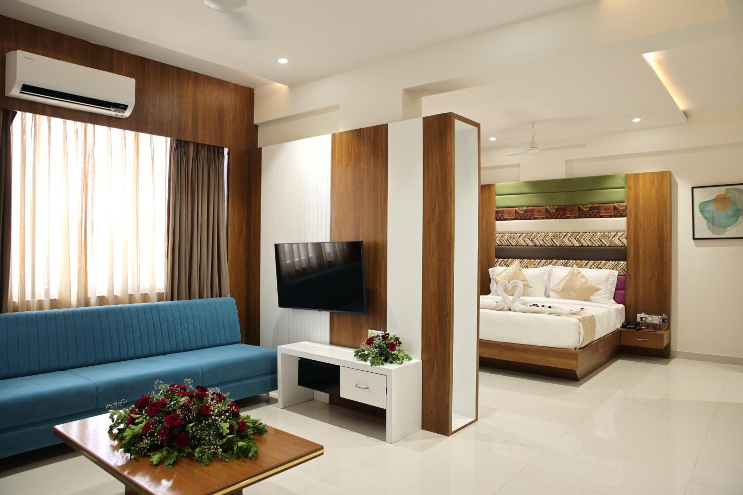 Suite - Photo 4