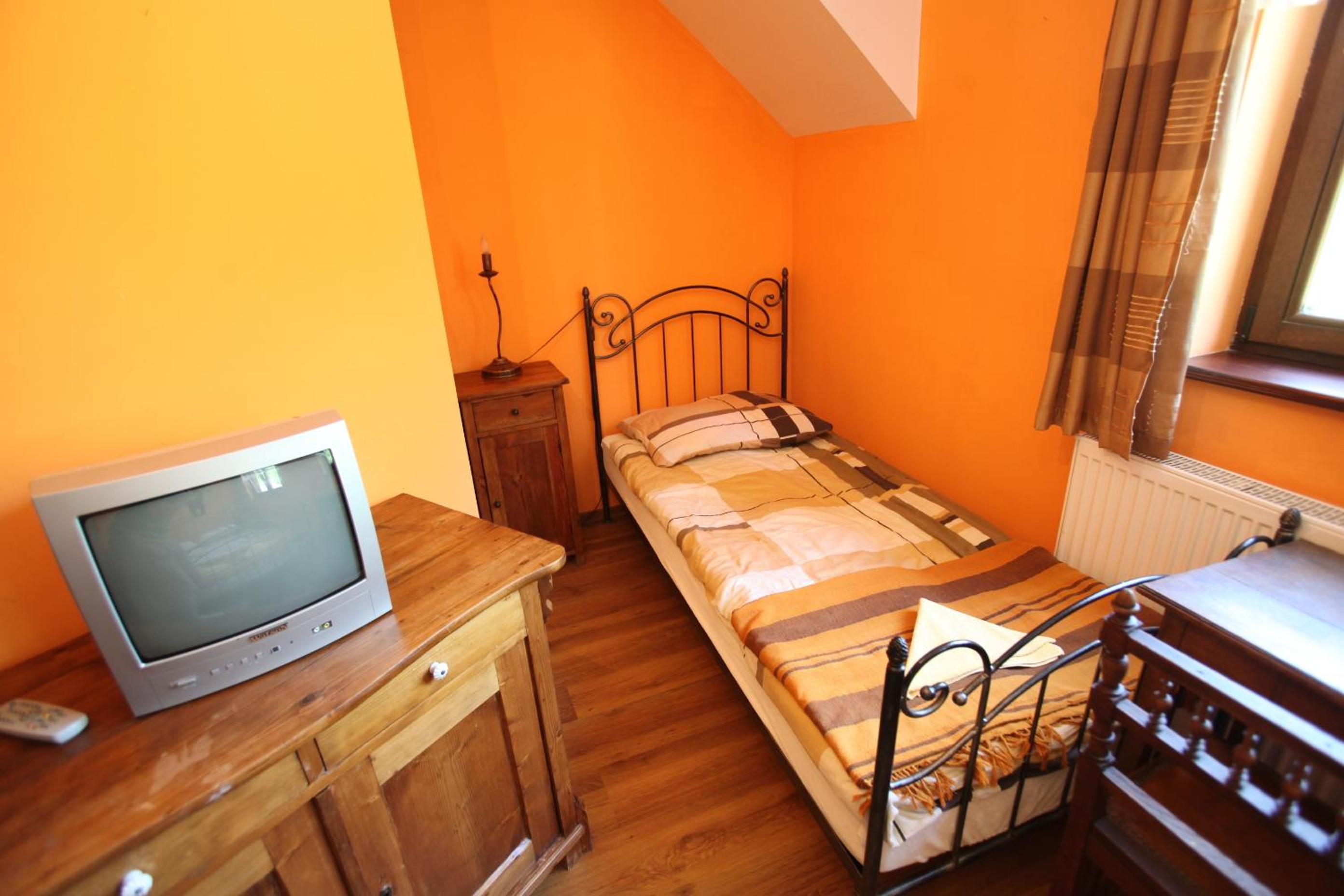 Standard Triple Room photo 2