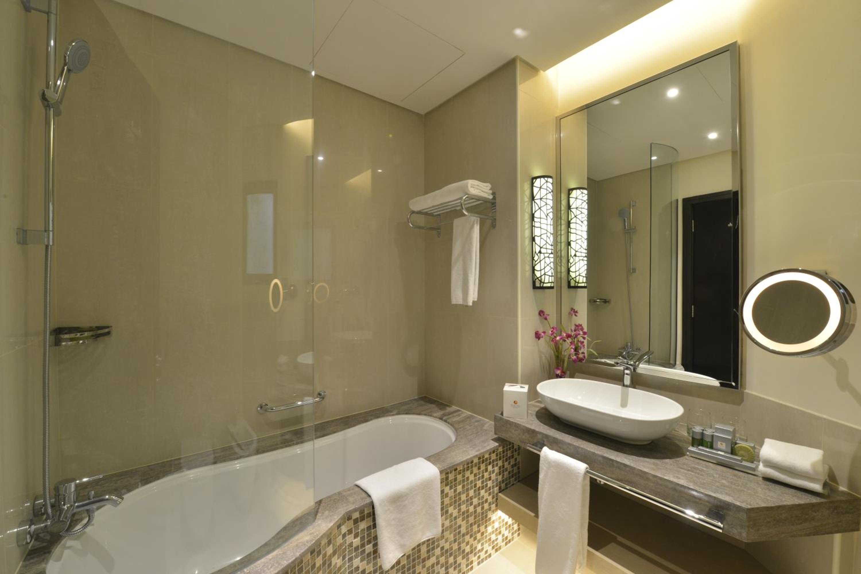 Superior King Room - Photo 3