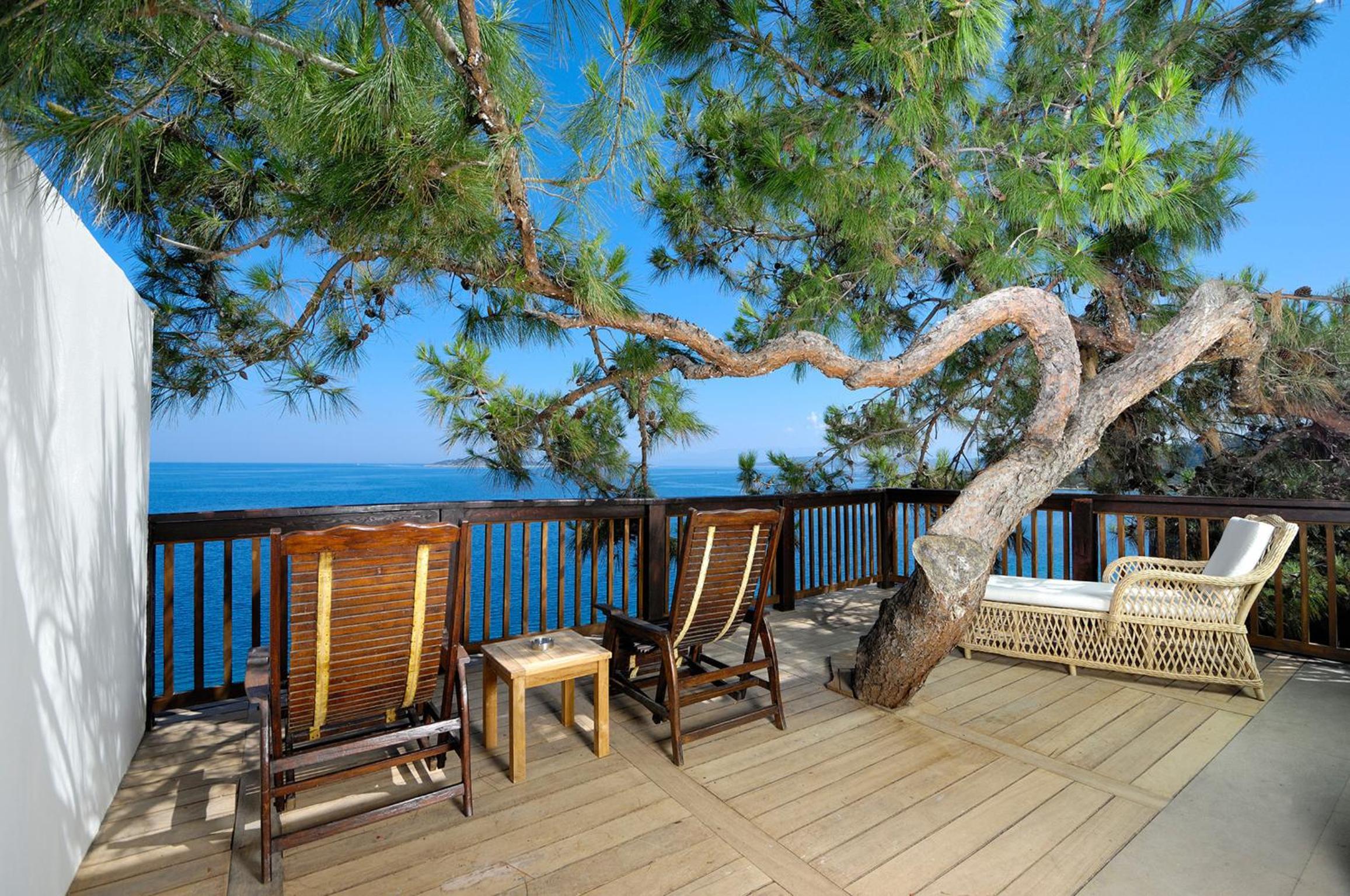 Junior Suite with Sea View - Photo 3
