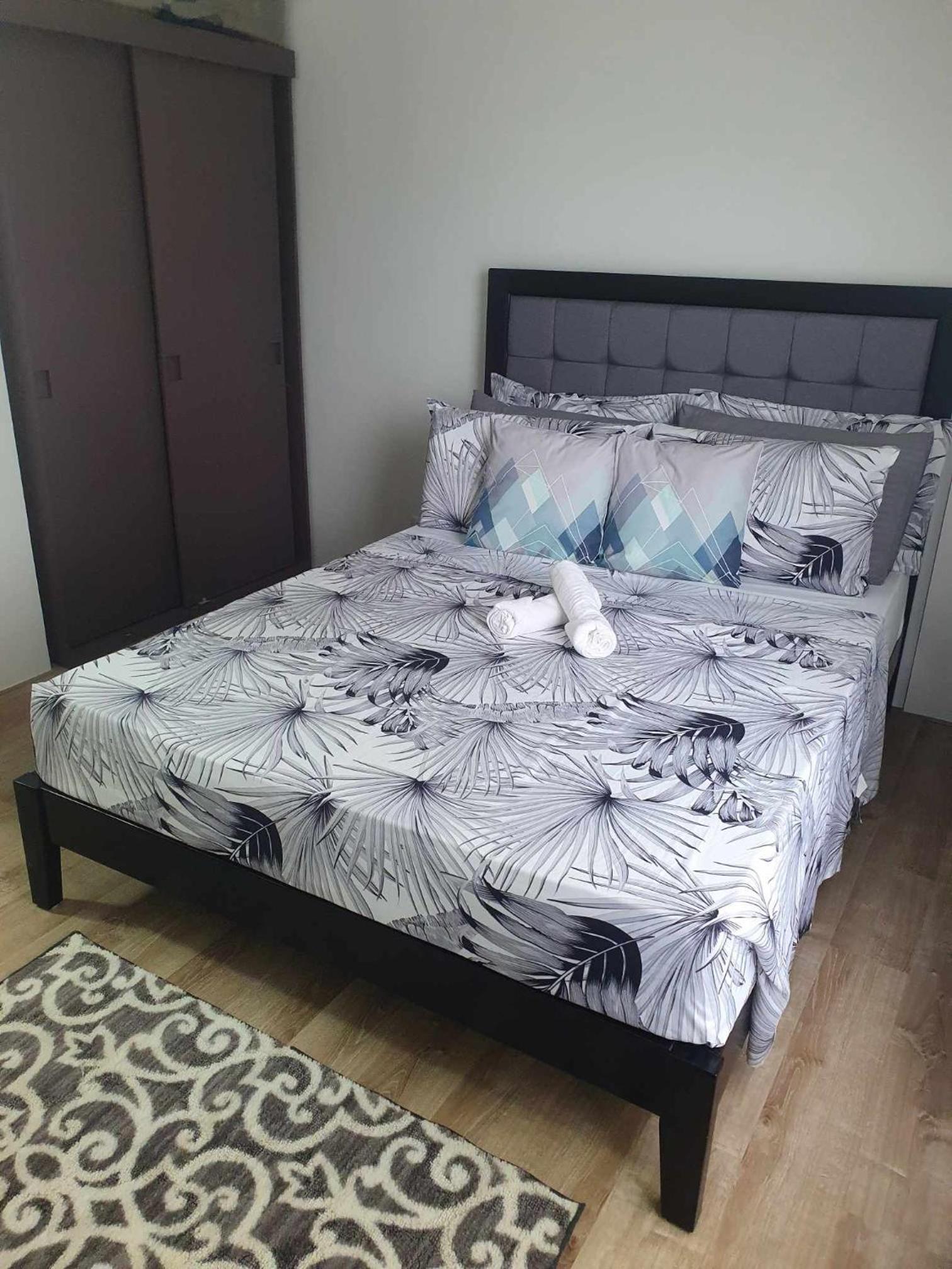 Studio Apartment photo 1
