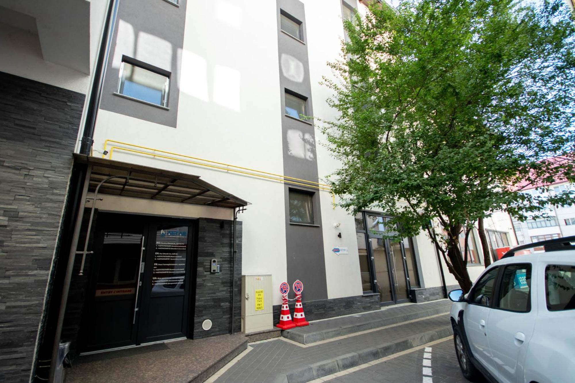 One-Bedroom Apartment - Photo 15