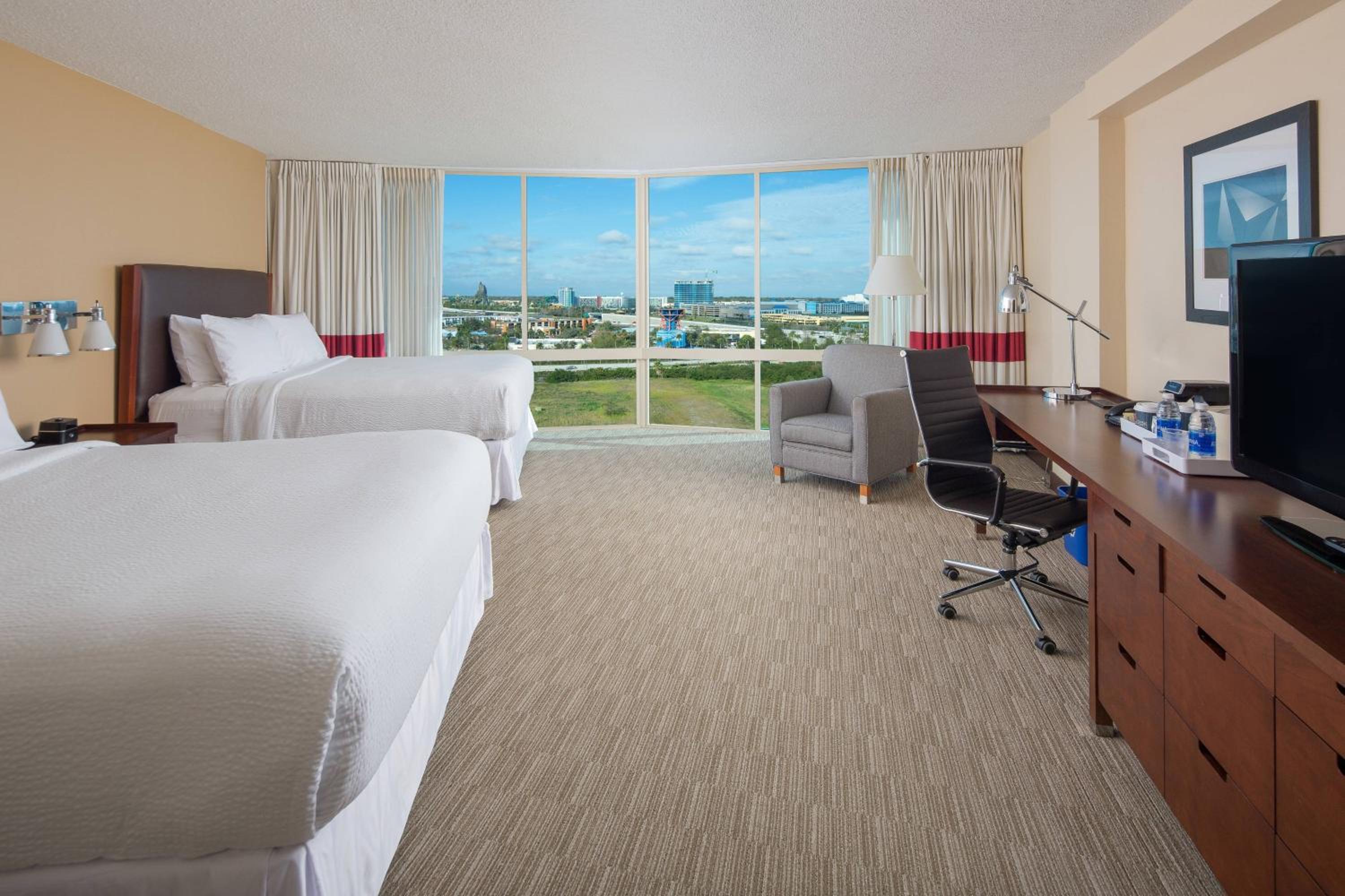 Guest room, 2 Queen, City view