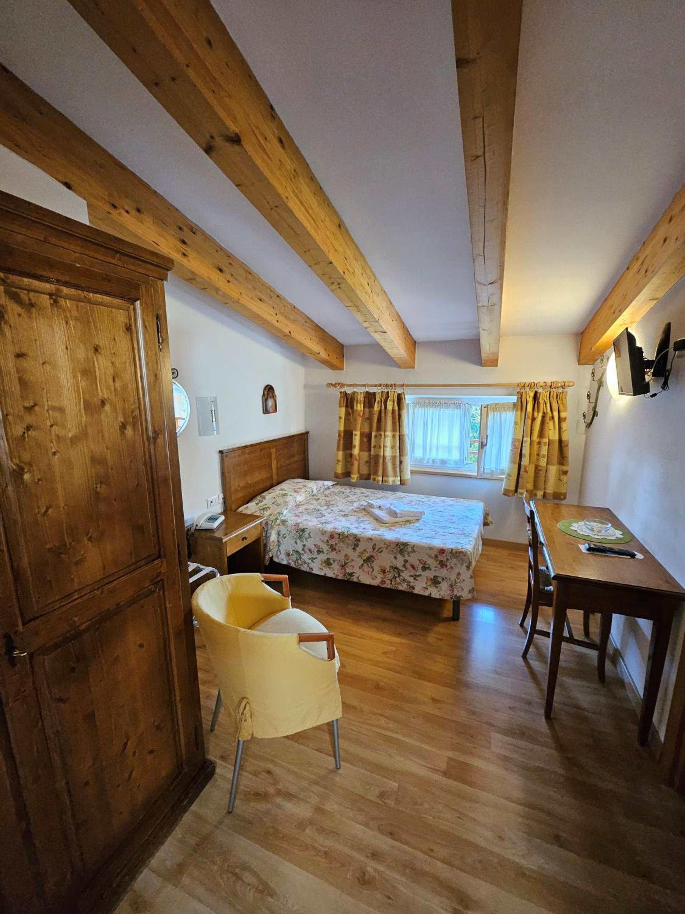 Single Room photo 3