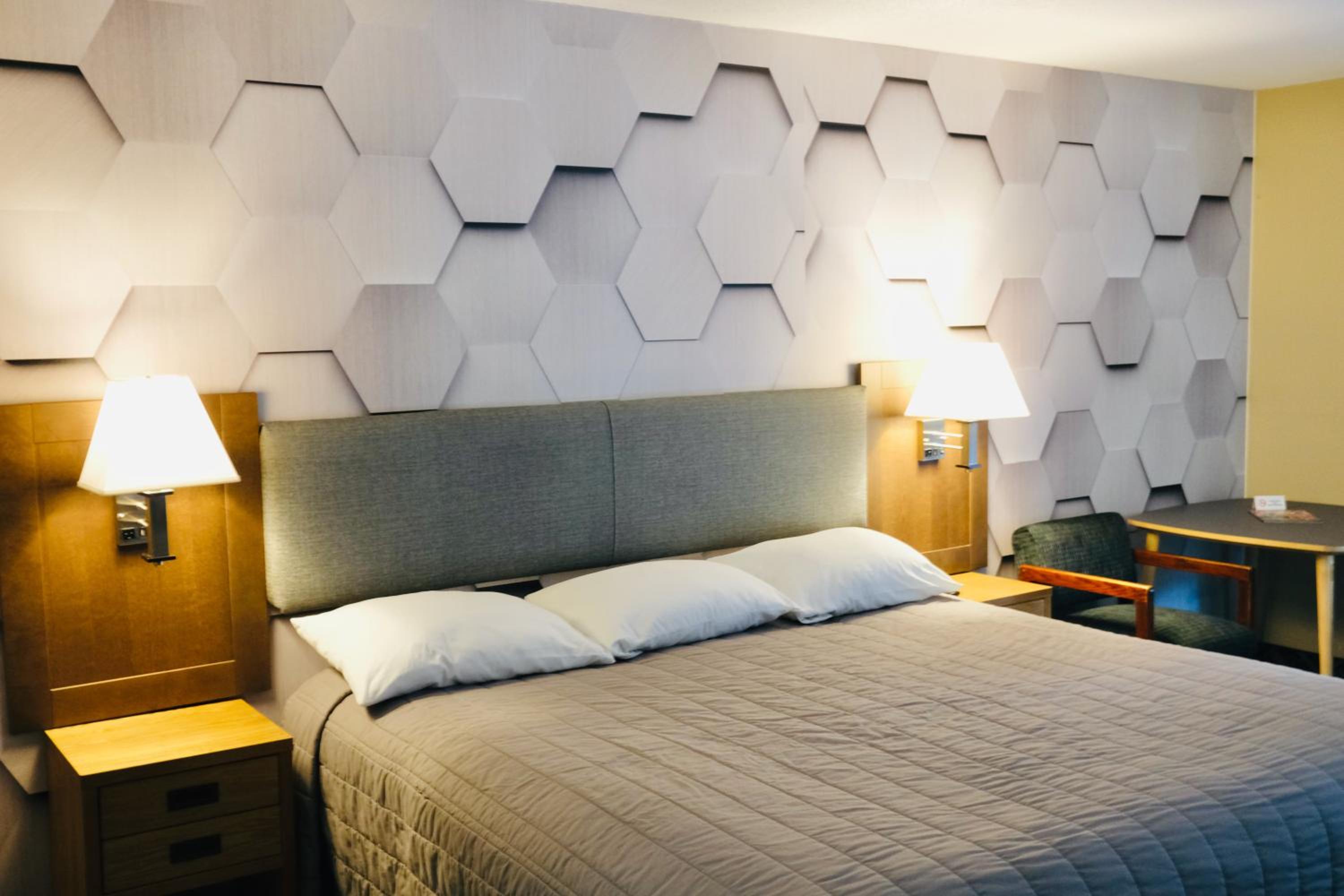 Superior King Room - Photo 14