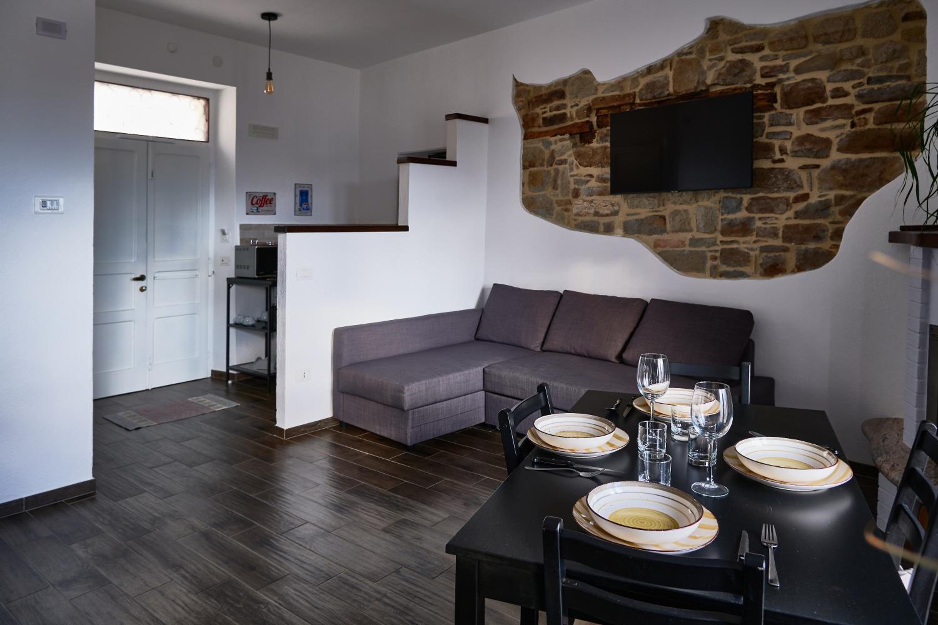 Superior Quadruple Room - Photo 8