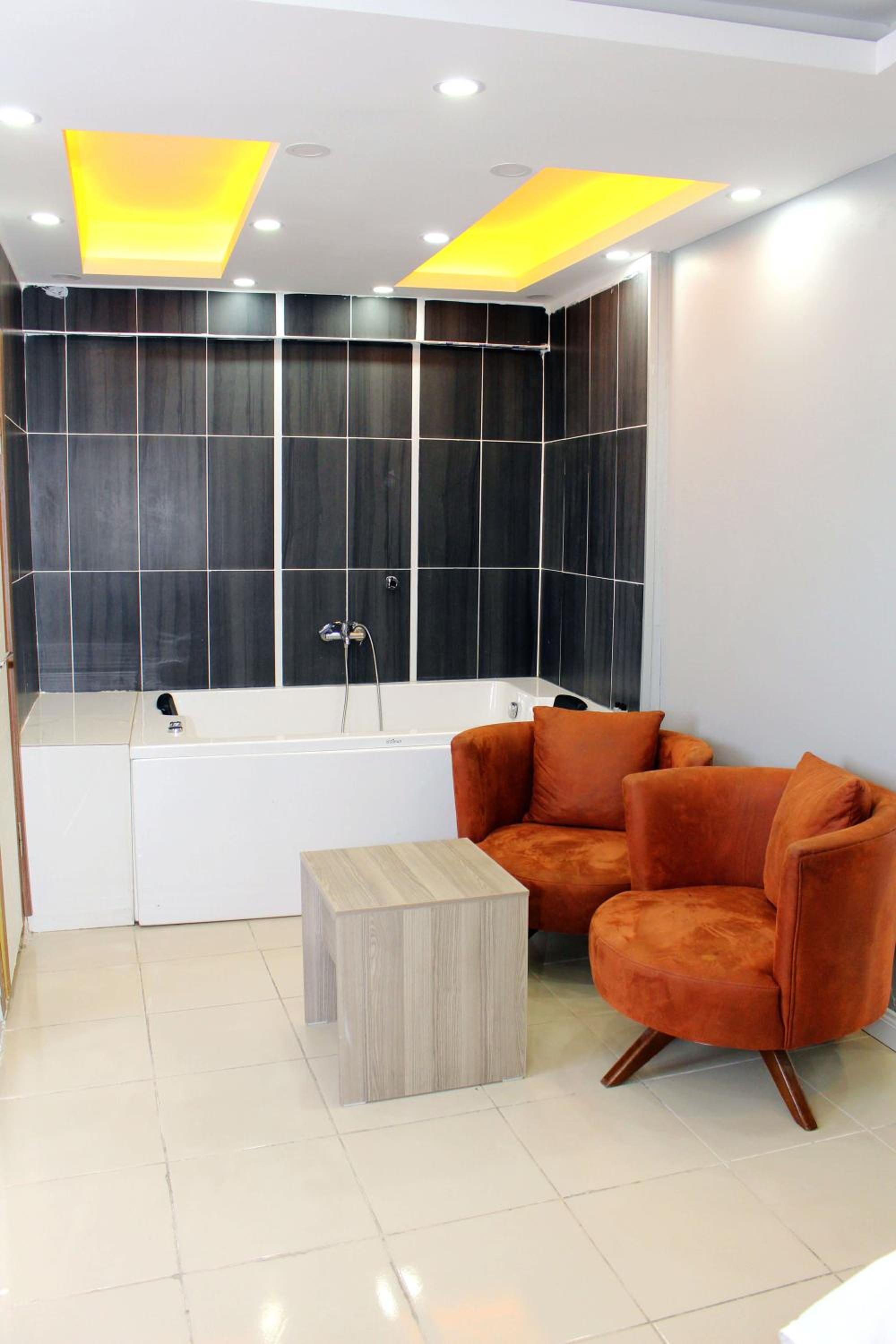 Deluxe King Room photo 3