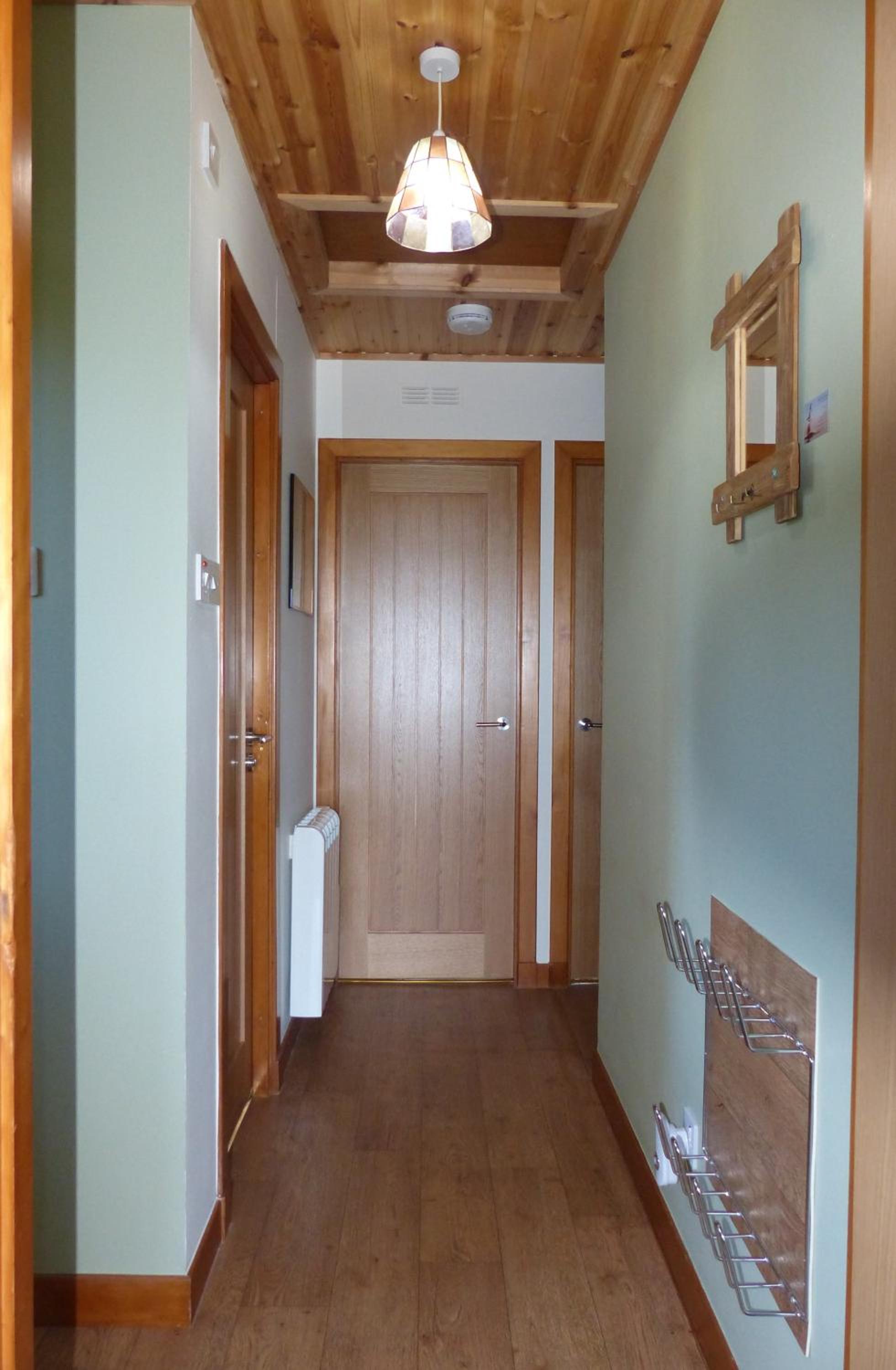 Two-Bedroom House - Pets Allowed photo 2