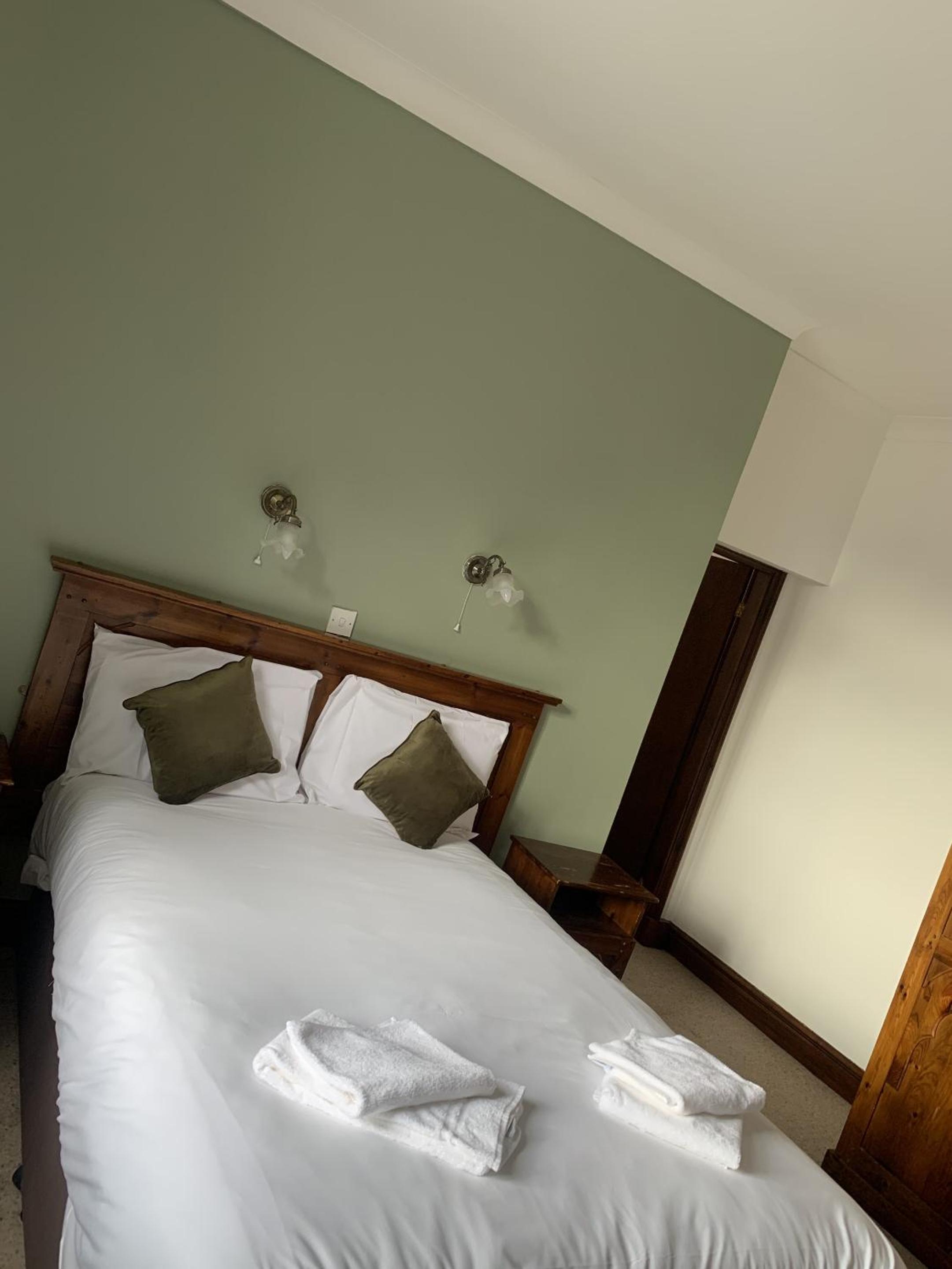 Standard Double Room - Photo 2