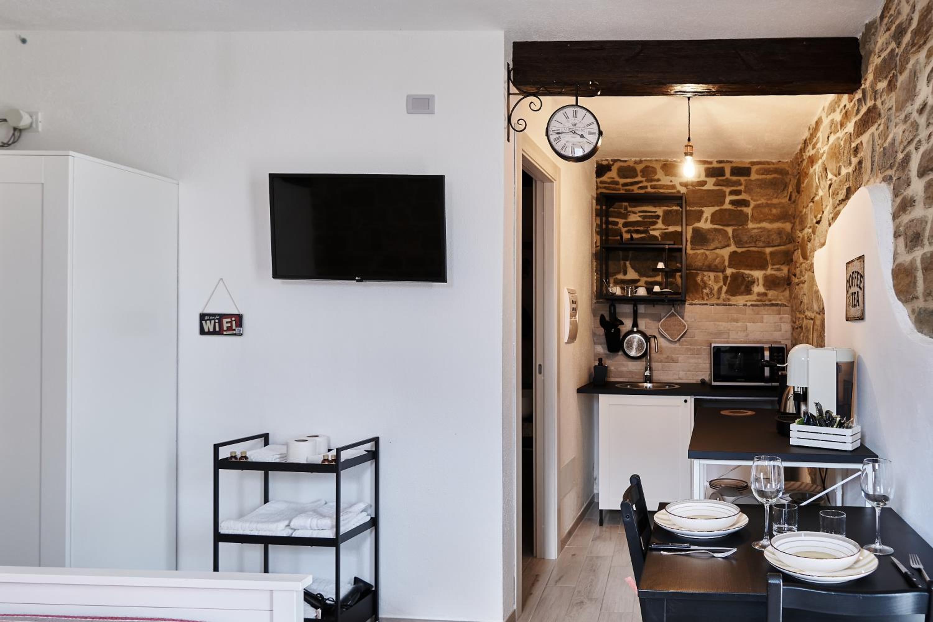 Superior Double Room - Photo 13