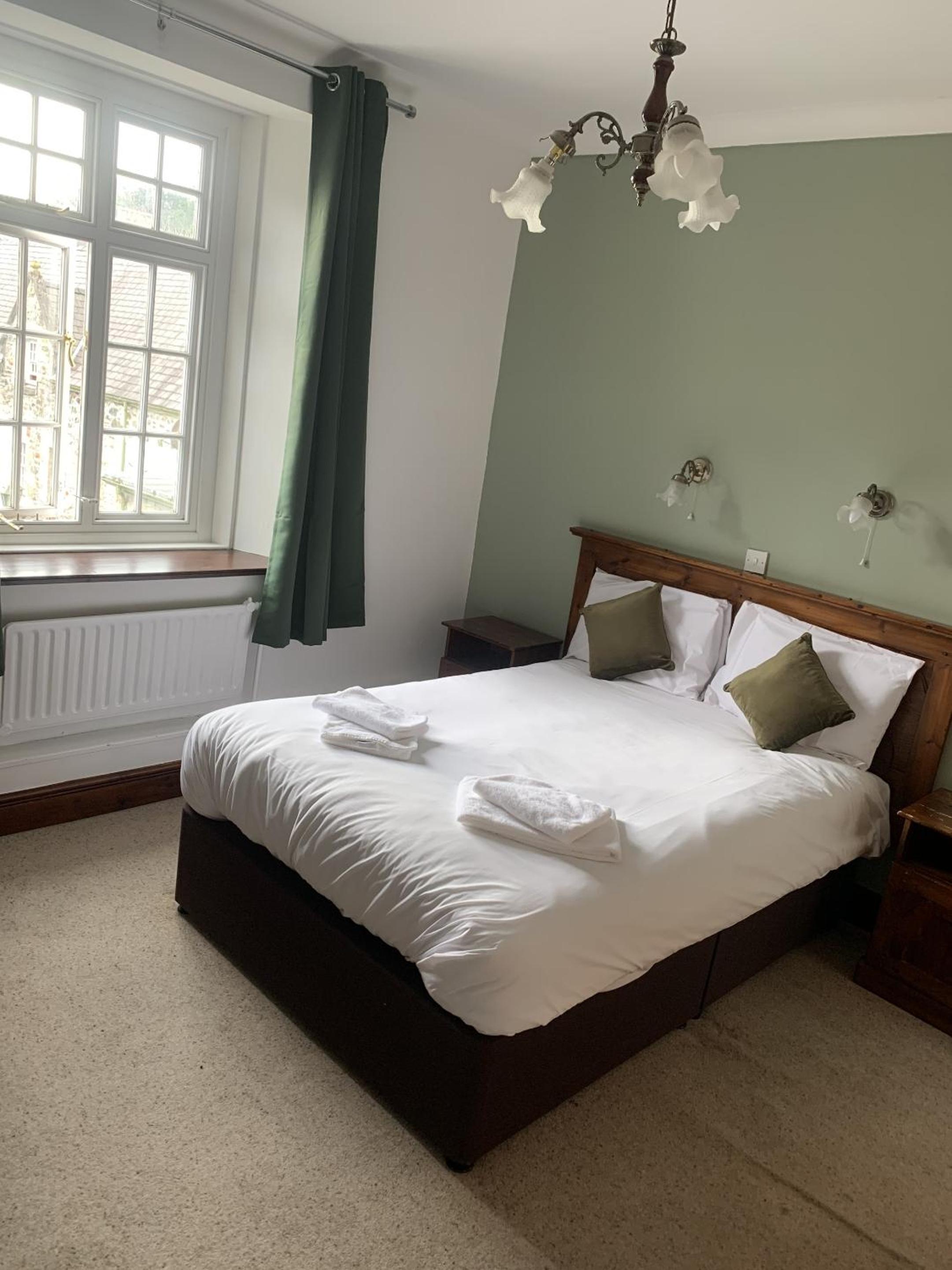 Standard Double Room - Photo 3