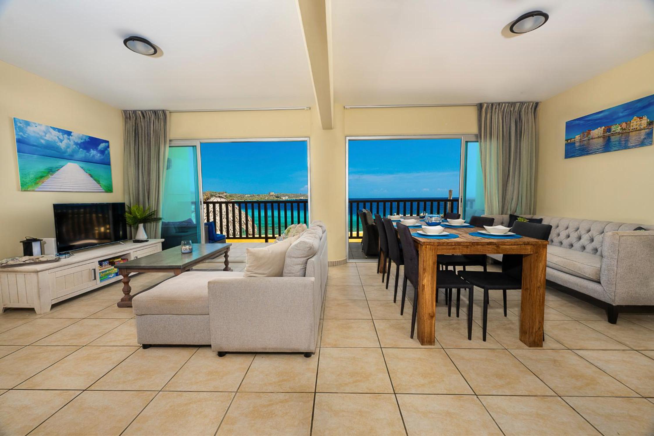 Apartment With Sea View