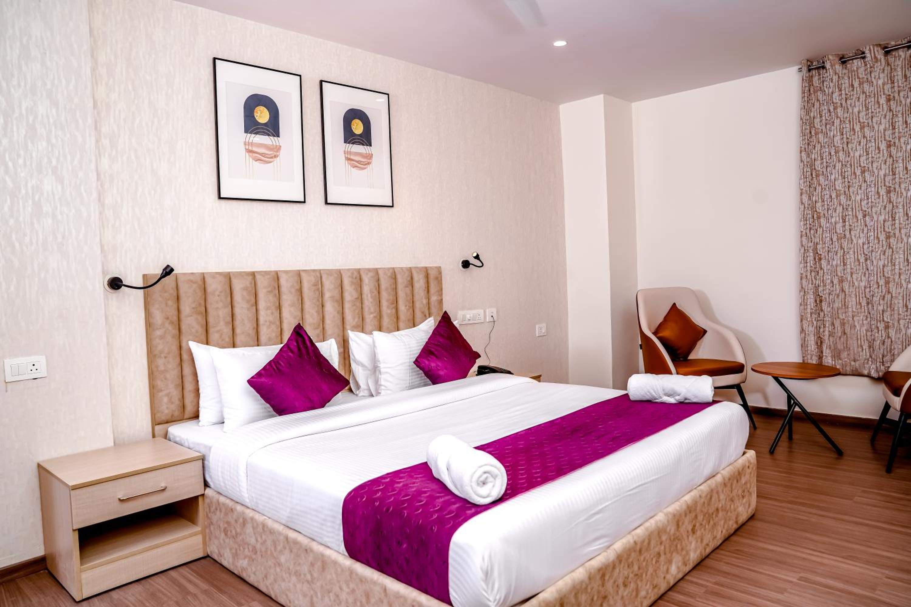 One BHK Suite photo 2