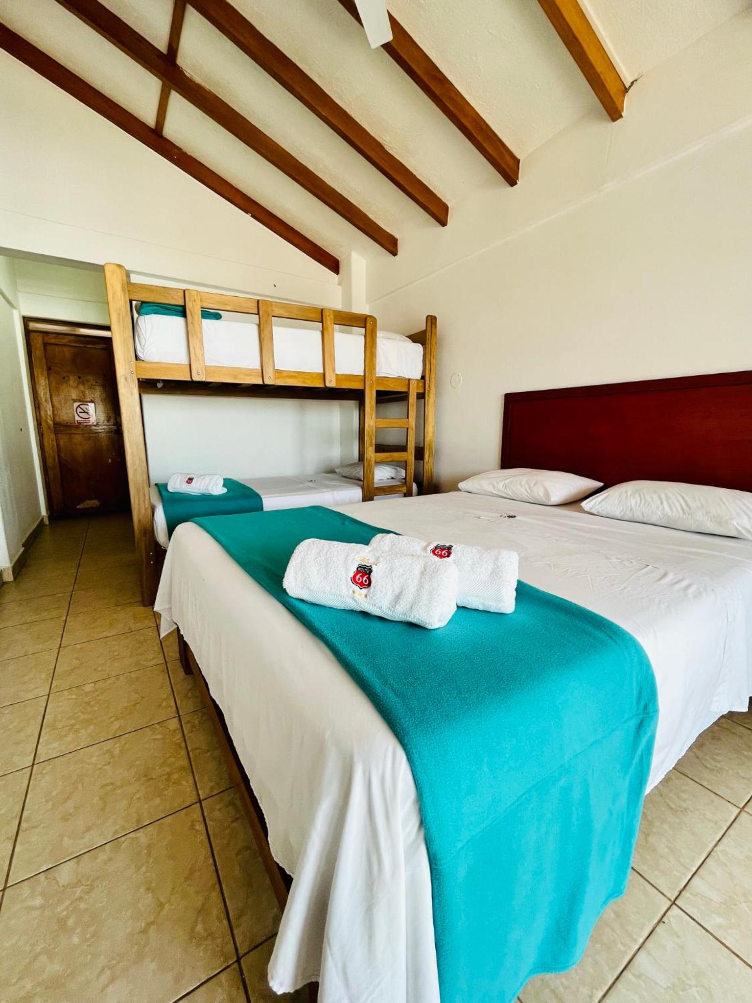Quadruple Room with Sea View photo 2