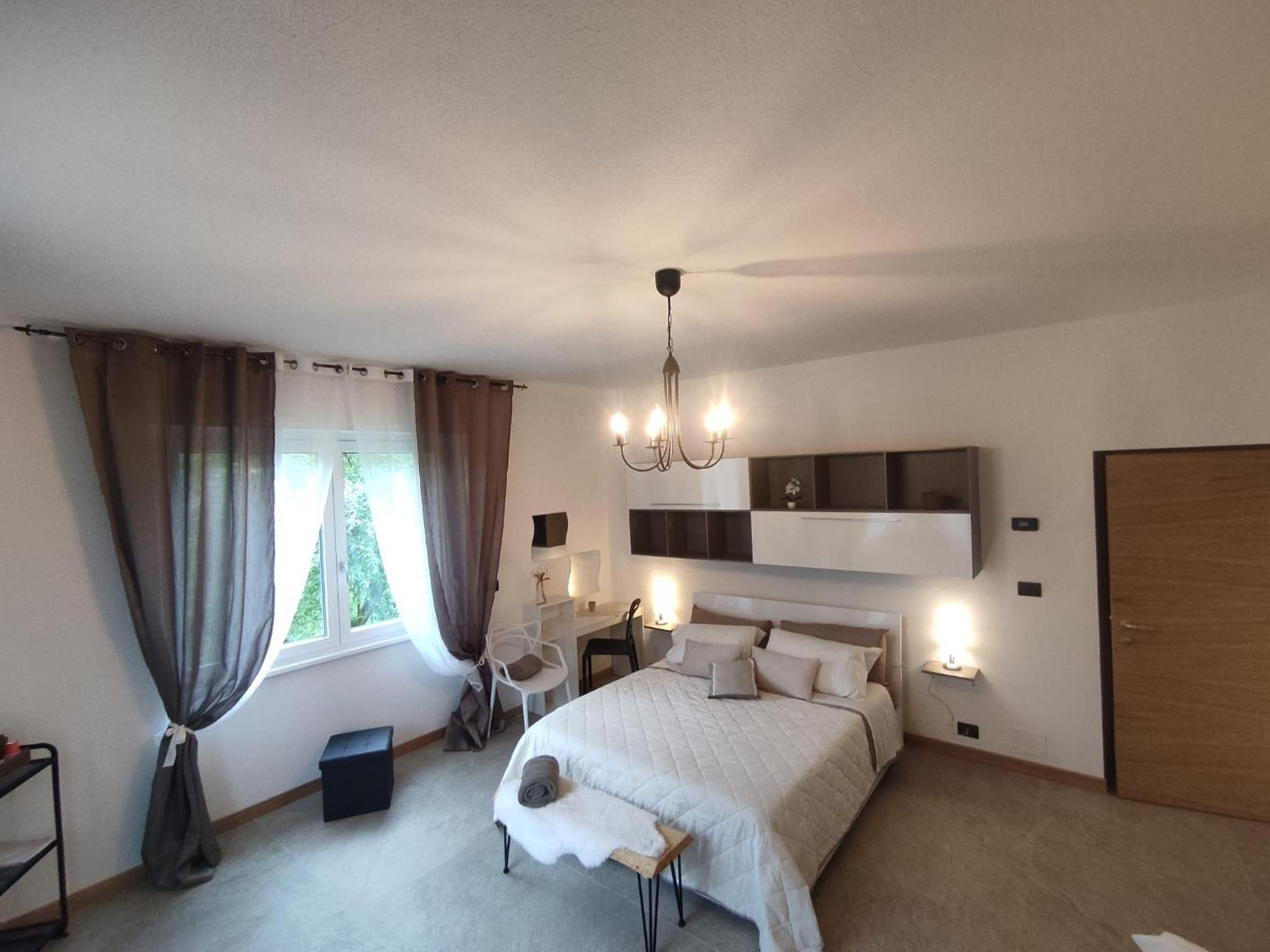 Four-Bedroom Luxury Apartment photo 2