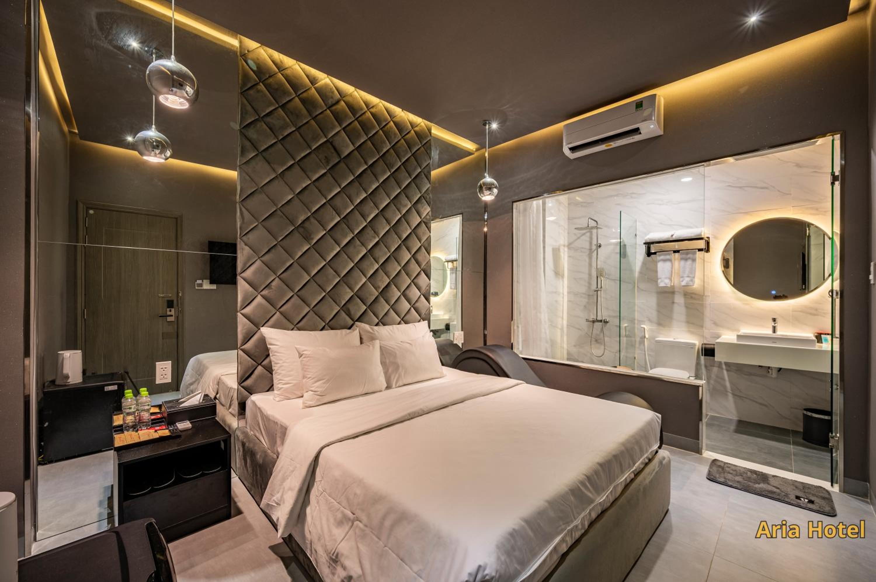 King Room with Two King Beds photo 1